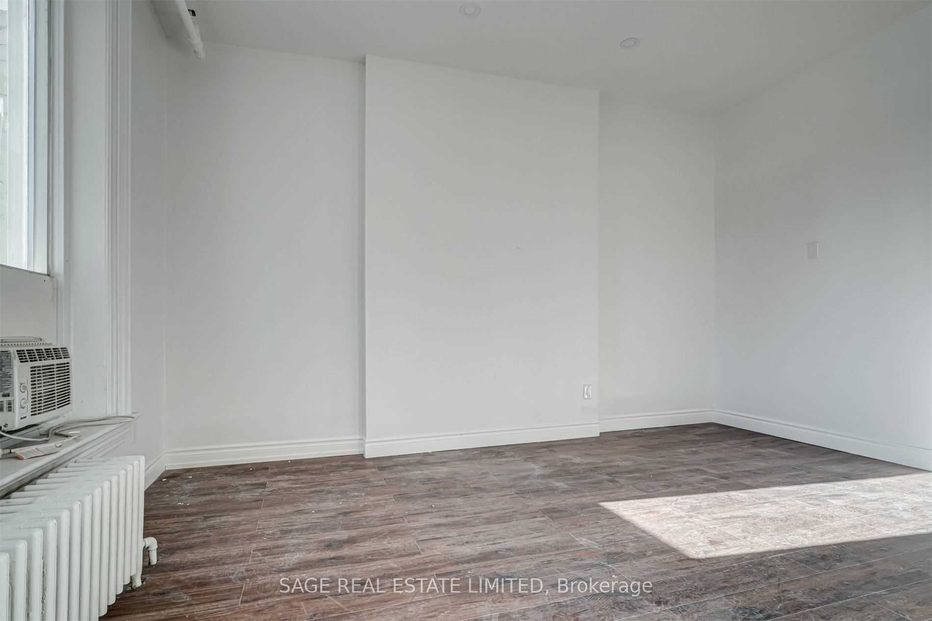 180 Sherbourne Street #203