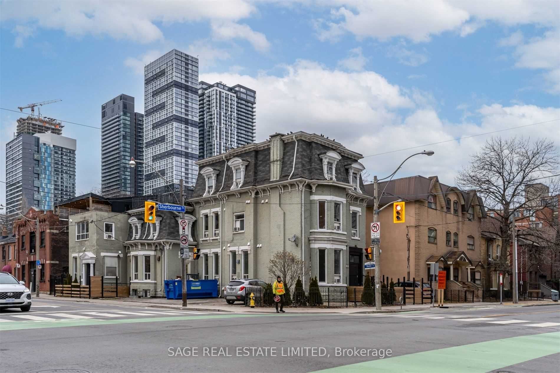 180 Sherbourne Street #203