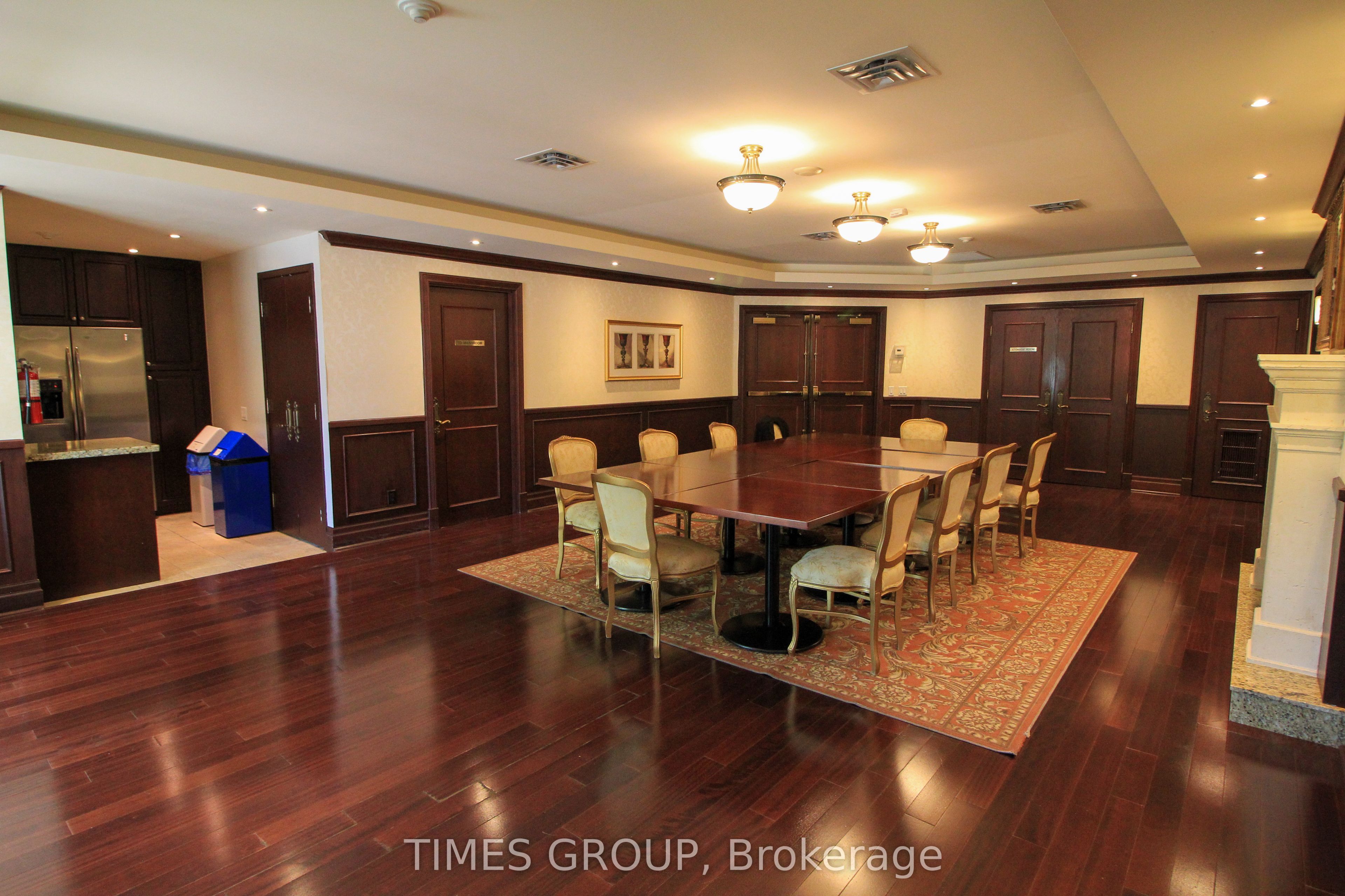 1 Clairtrell Road #808