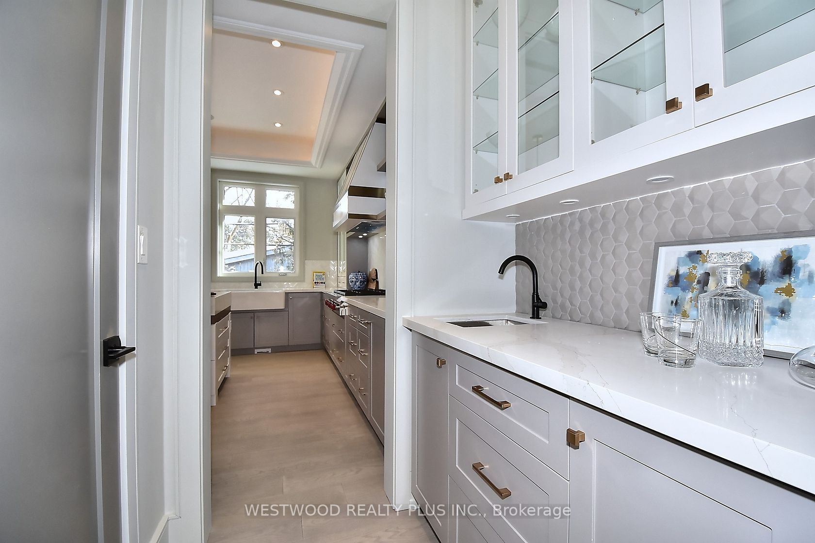 5 Norden Crescent