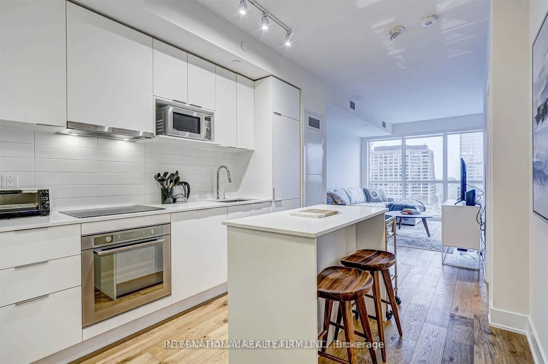 88 Cumberland Street N, #1903