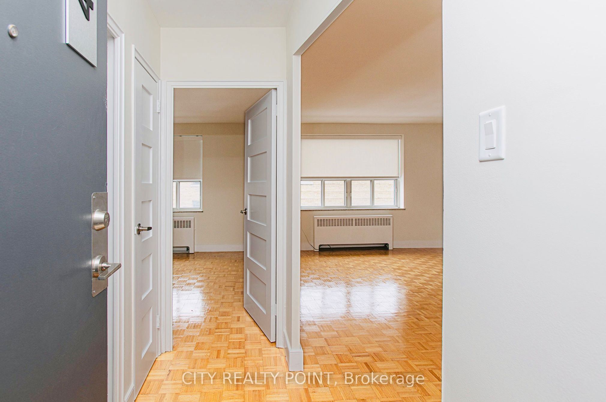 1291 Bayview Avenue N, #405