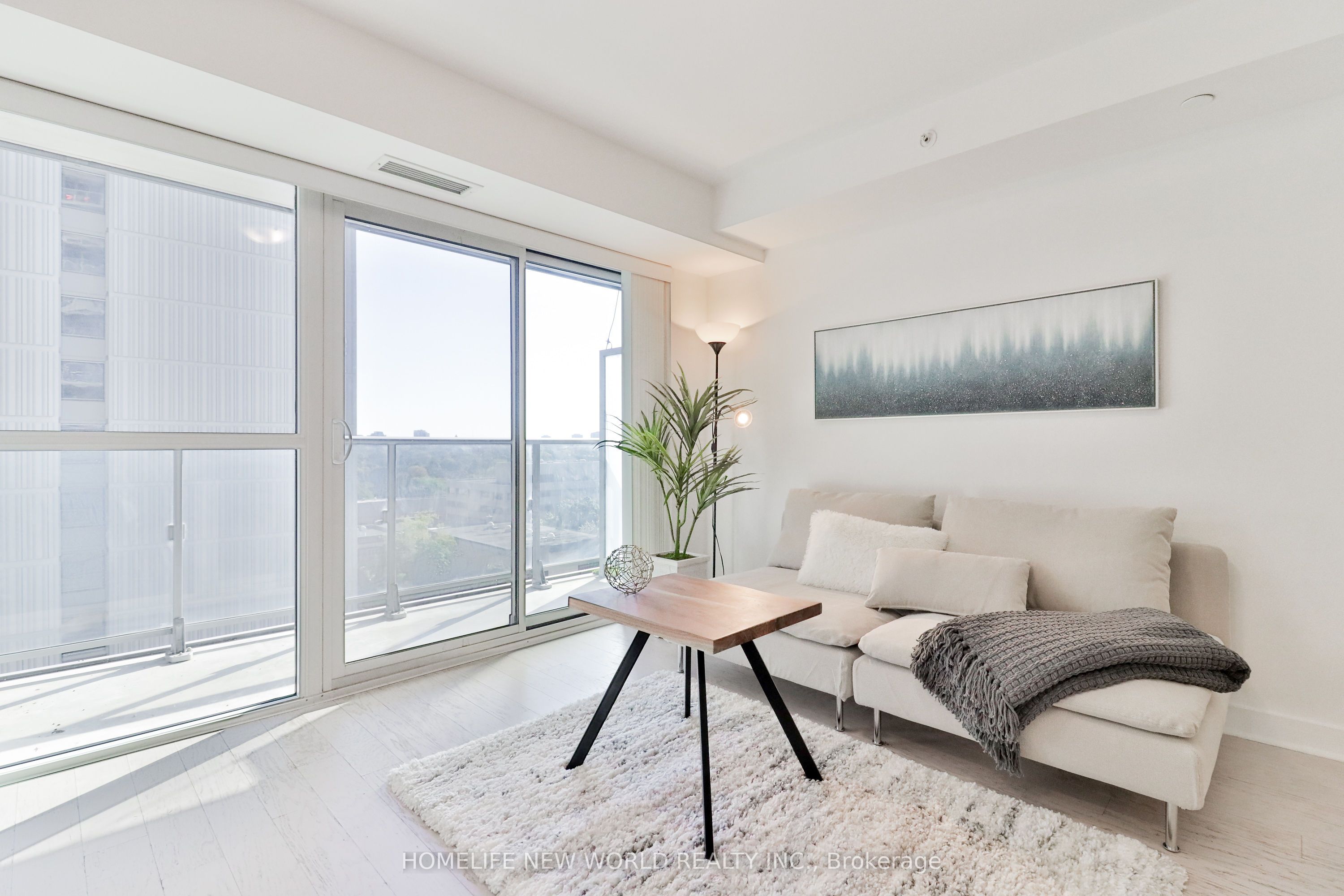 58 Orchard View Boulevard #908