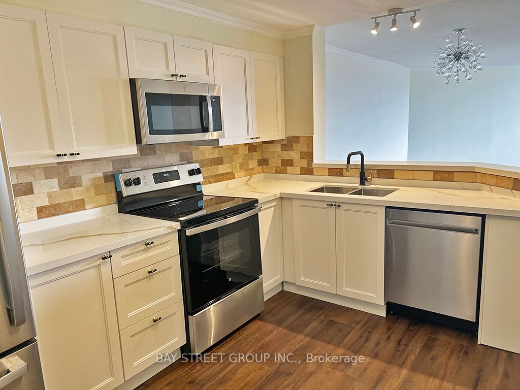 1101 Steeles Avenue W, #PH209