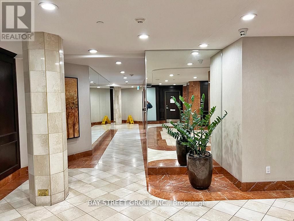 1101 Steeles Avenue W, #PH209