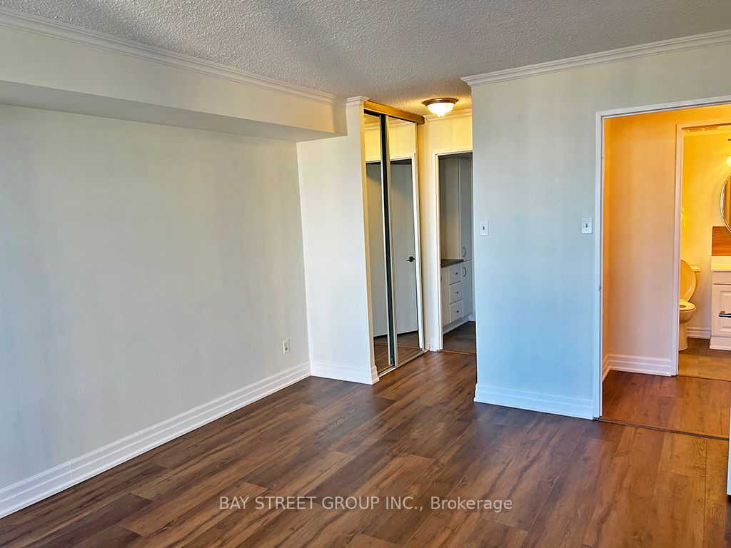 1101 Steeles Avenue W, #PH209