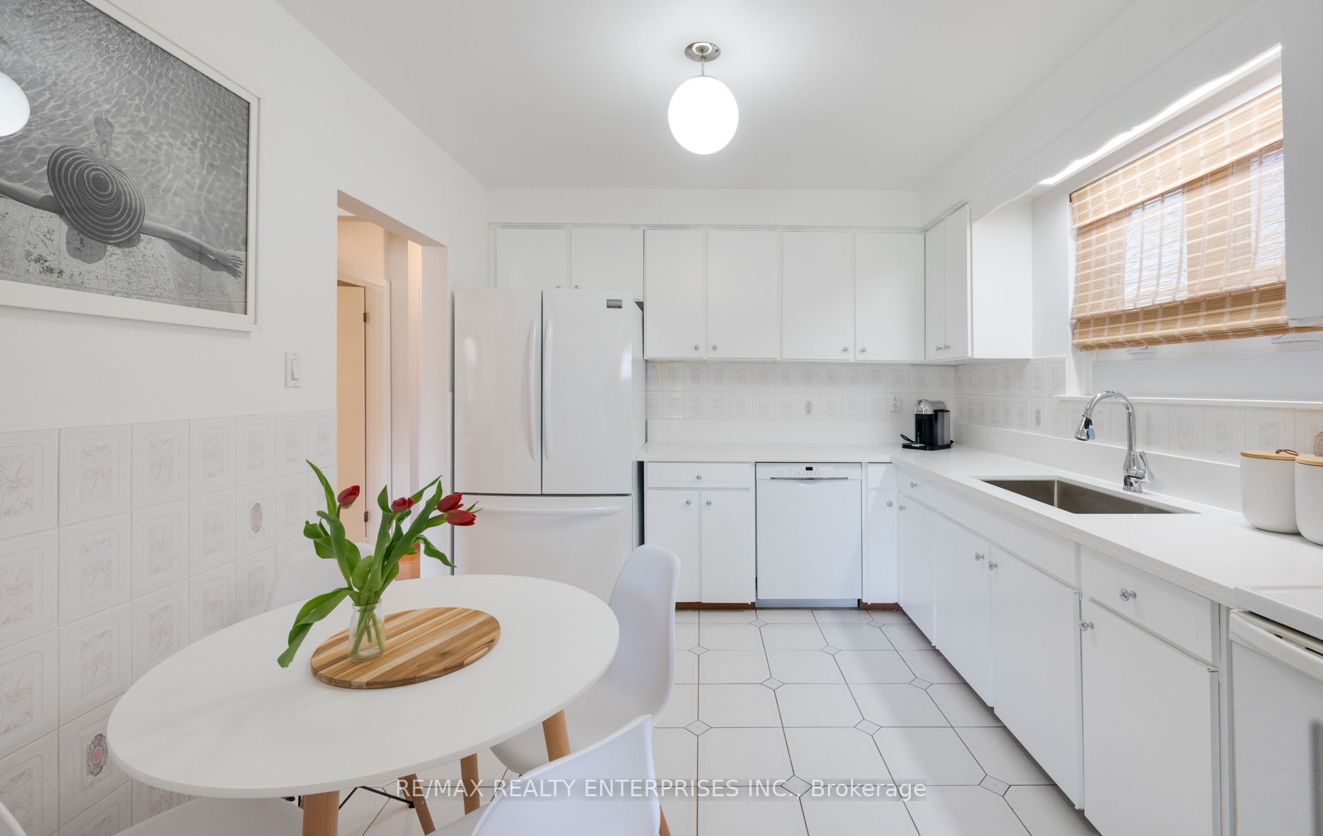 54 Pinebrook Avenue