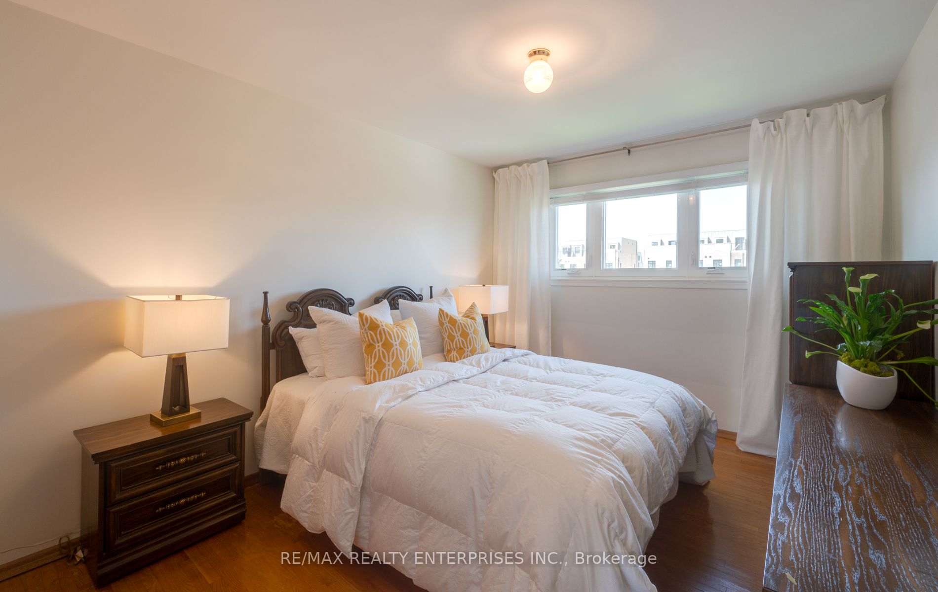 54 Pinebrook Avenue