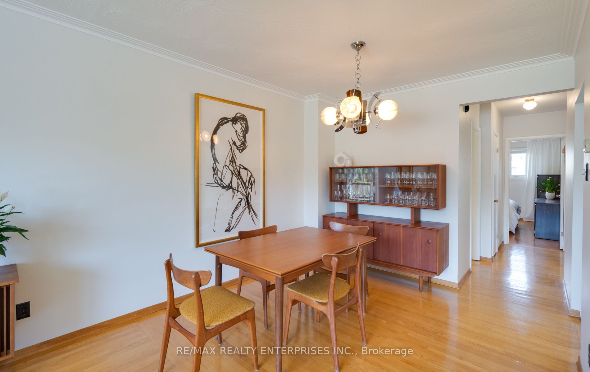 54 Pinebrook Avenue