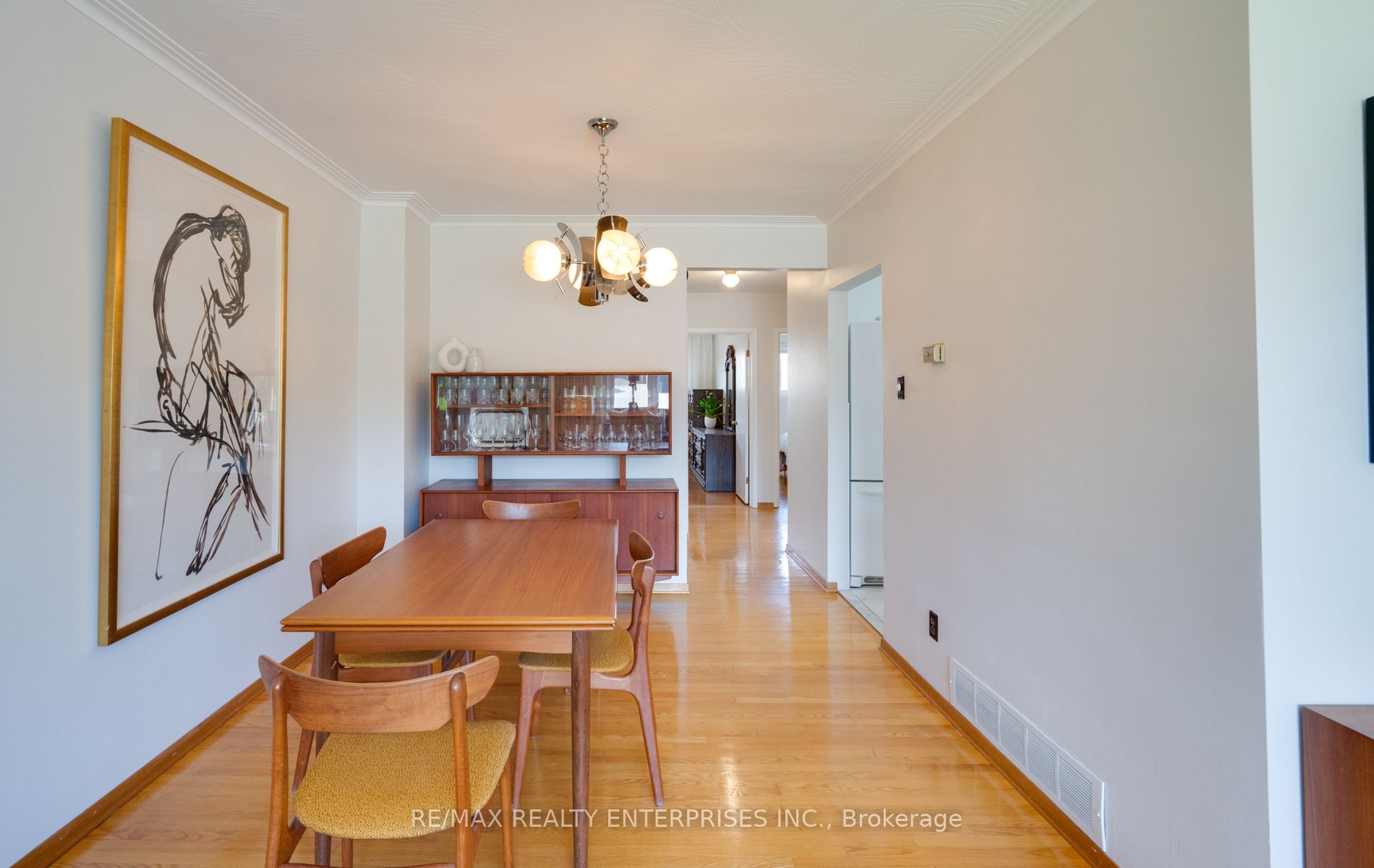 54 Pinebrook Avenue