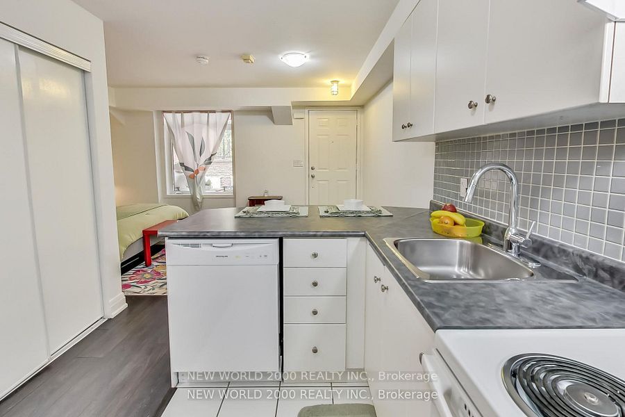 415 Jarvis Street, #151