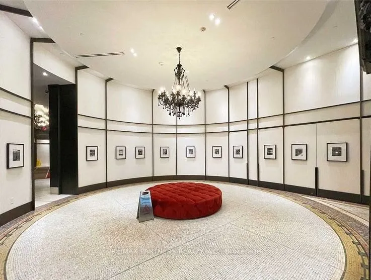 197 Yonge Street, #1704