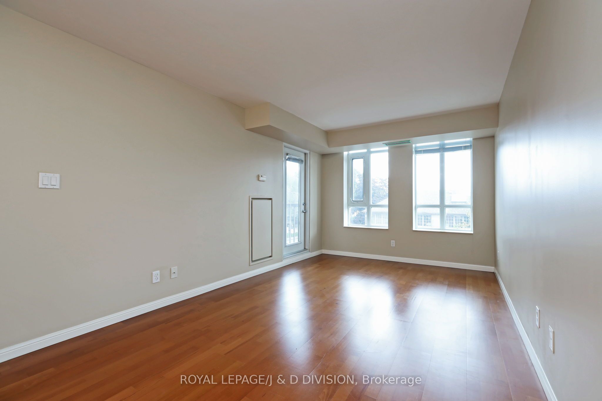 900 Mount Pleasant Road, #322