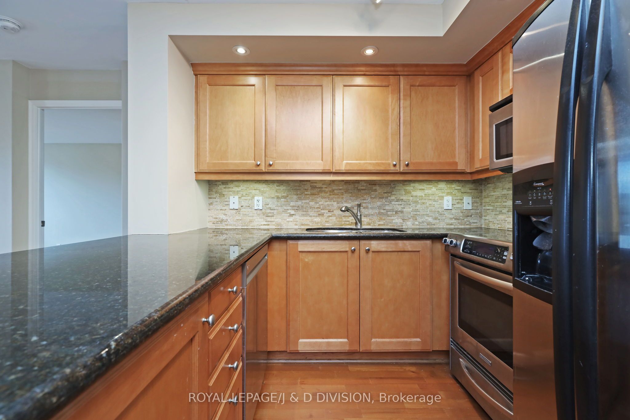 900 Mount Pleasant Road, #322
