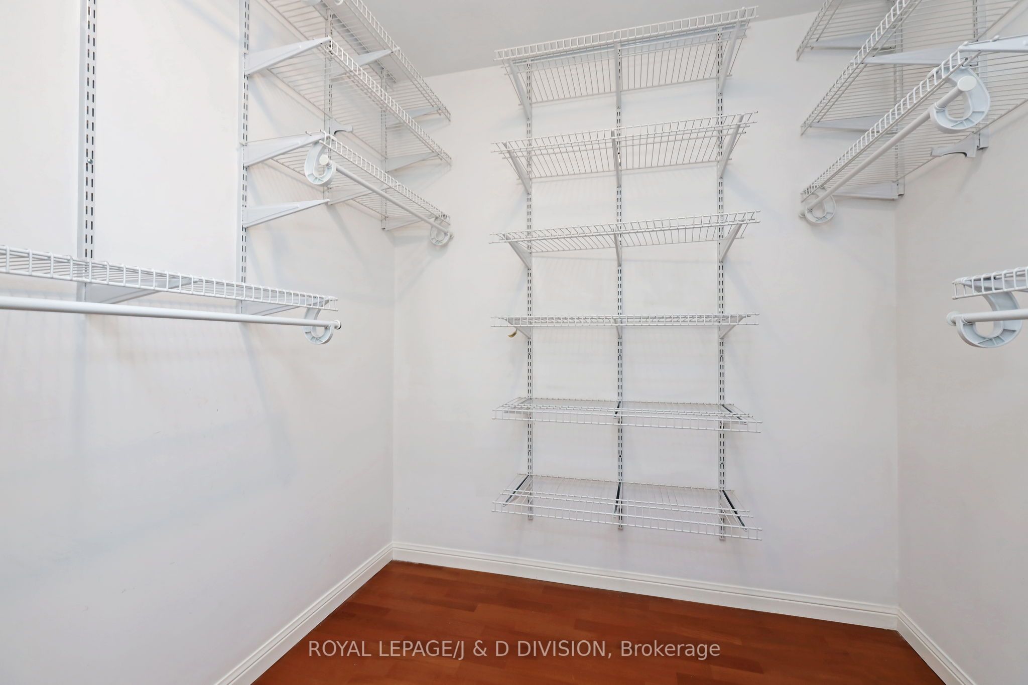 900 Mount Pleasant Road, #322