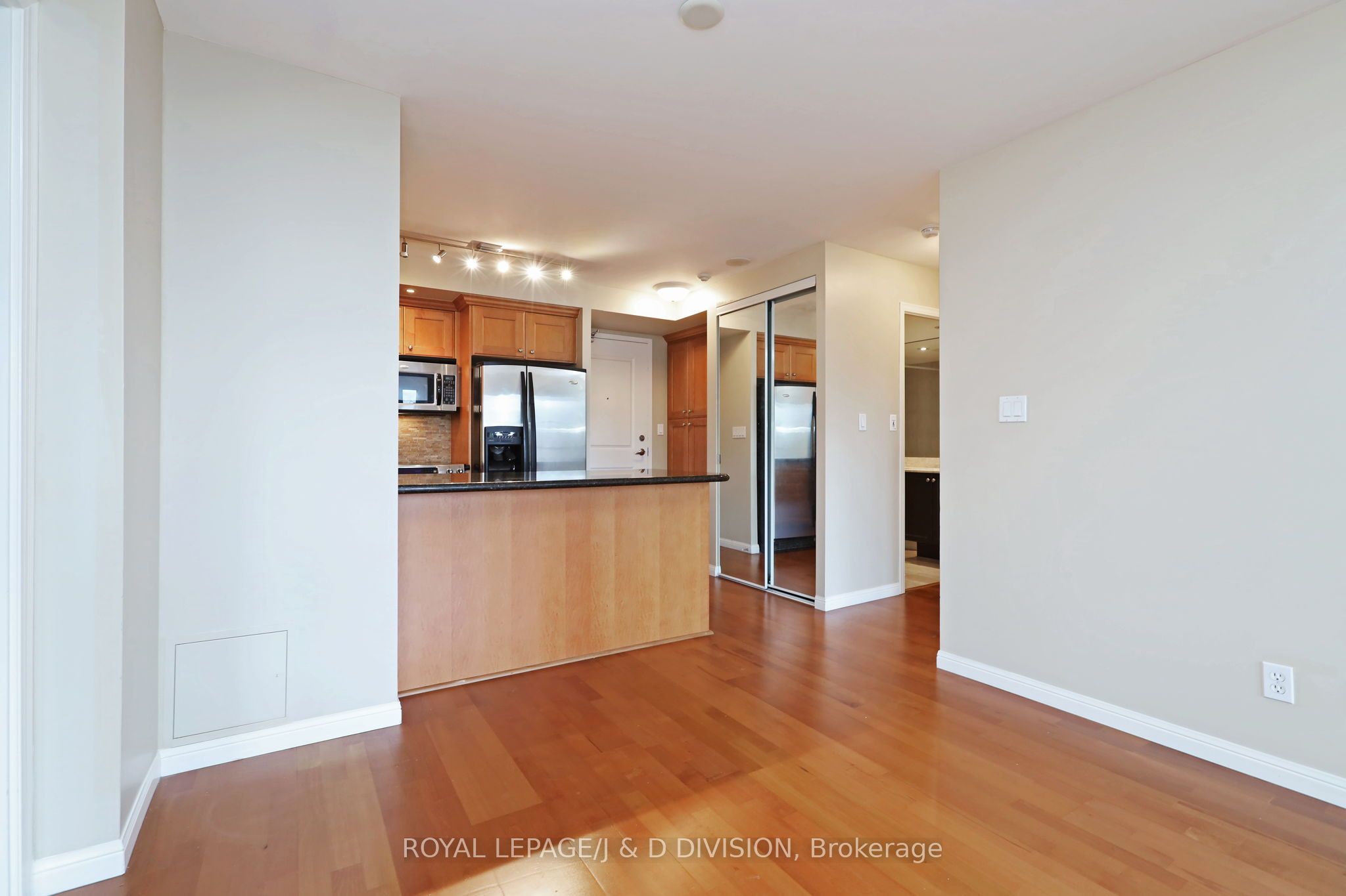 900 Mount Pleasant Road, #322