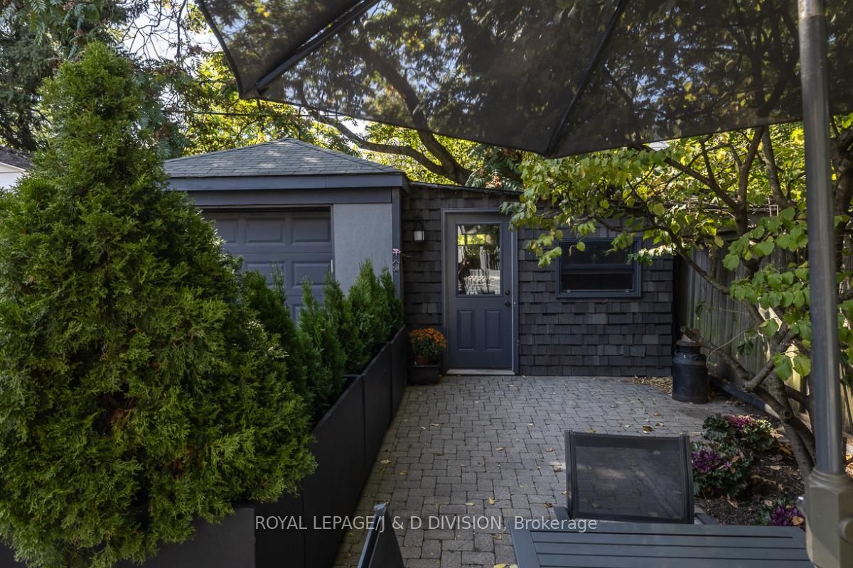 44 Standish Avenue