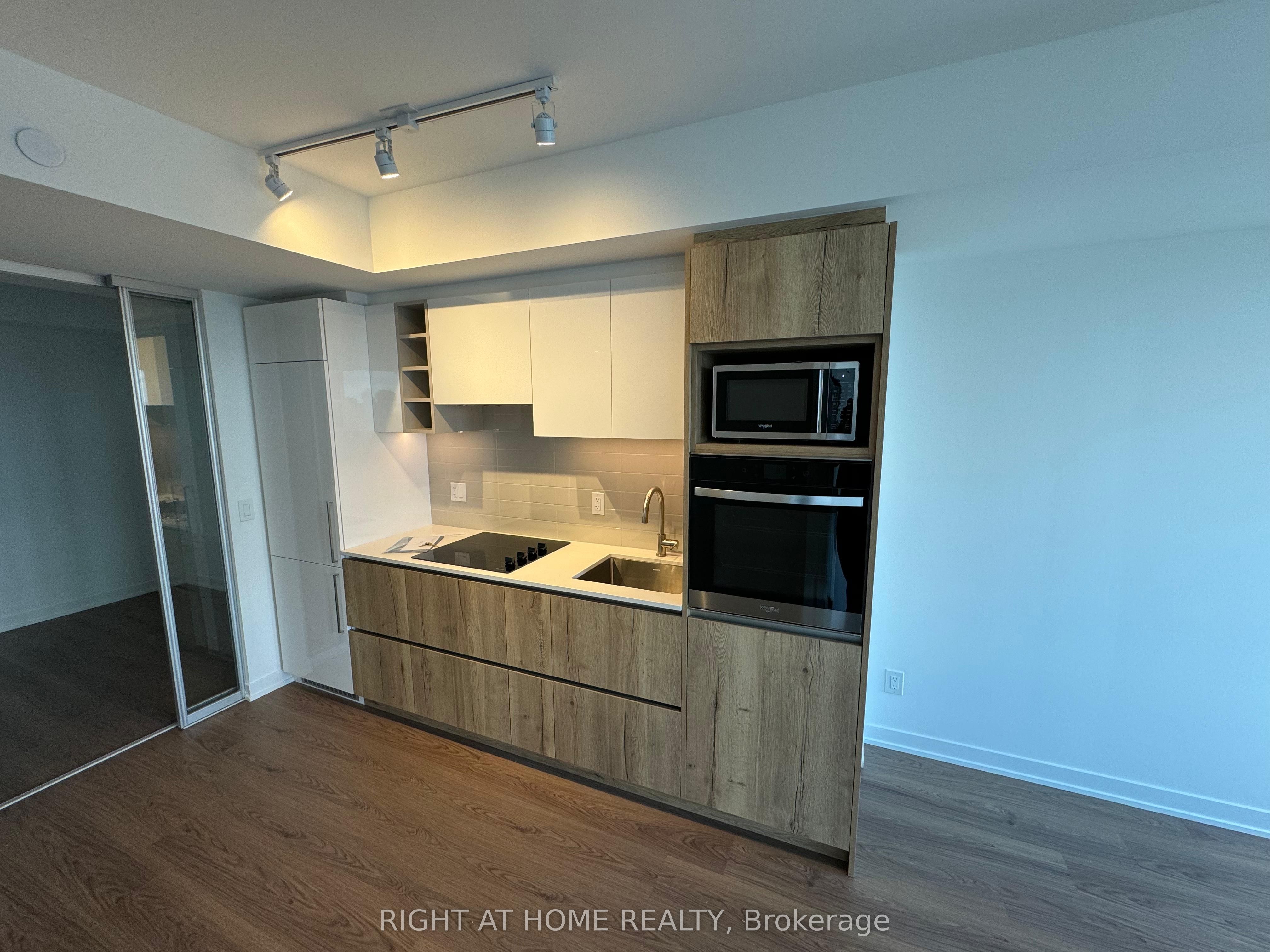 319 Jarvis Street #4907