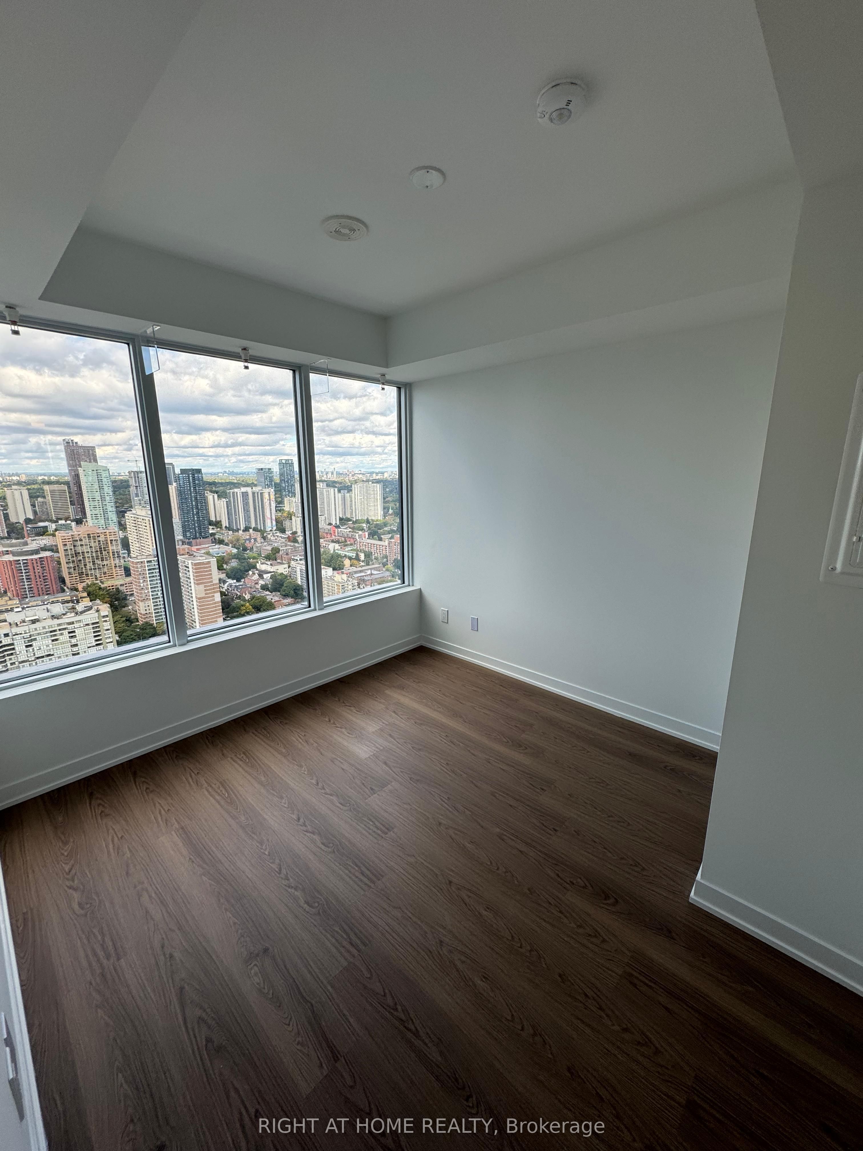 319 Jarvis Street #4907