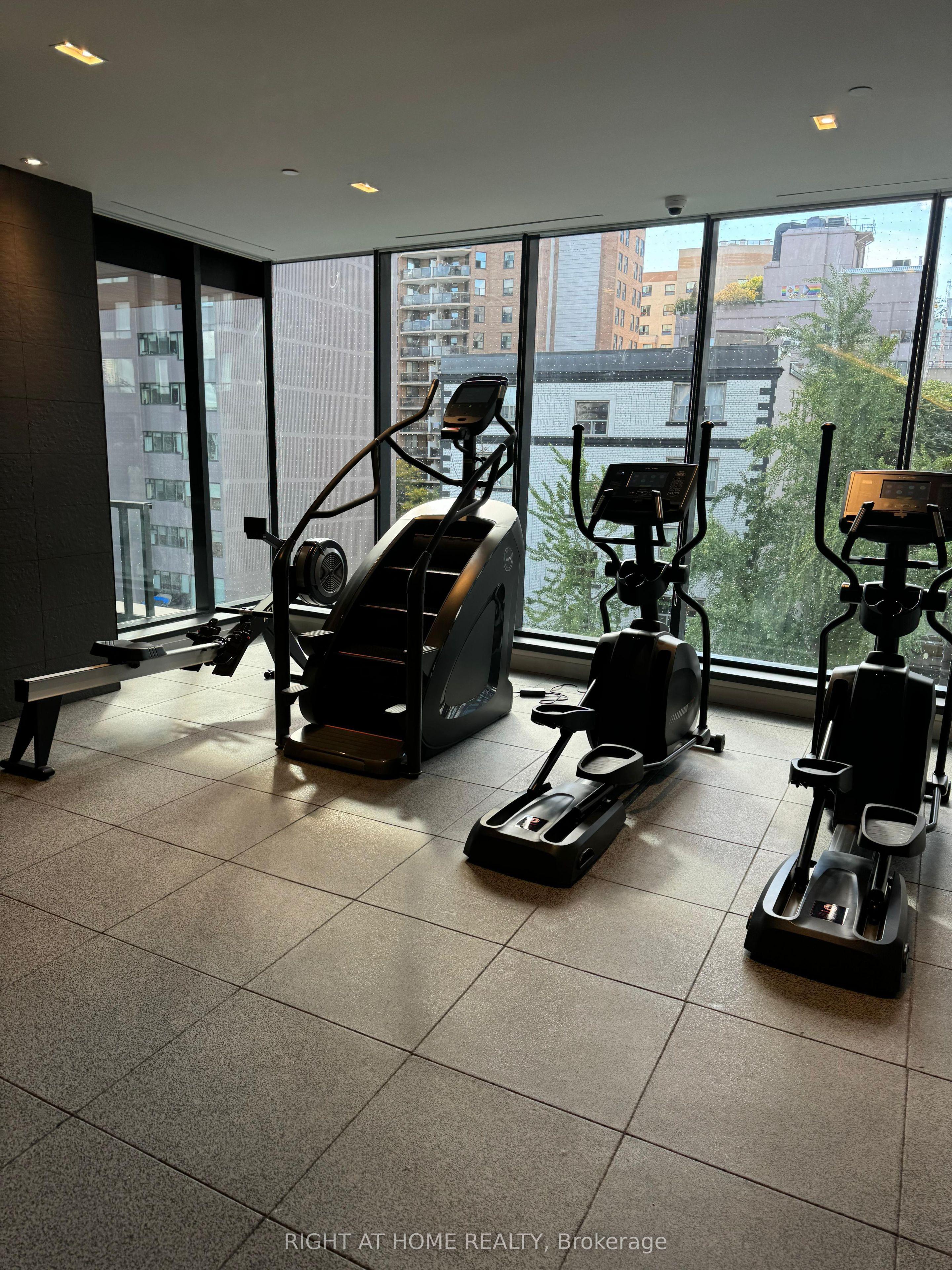 319 Jarvis Street #4907