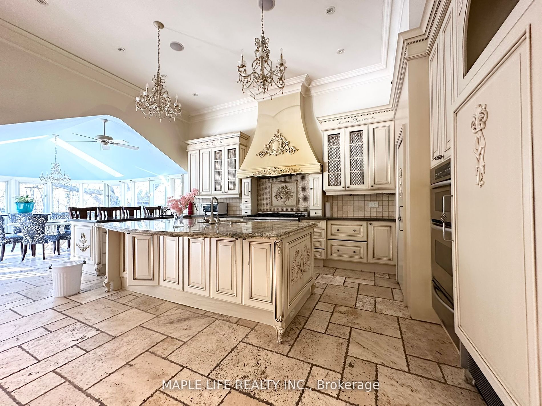 16 Brian Cliff Drive