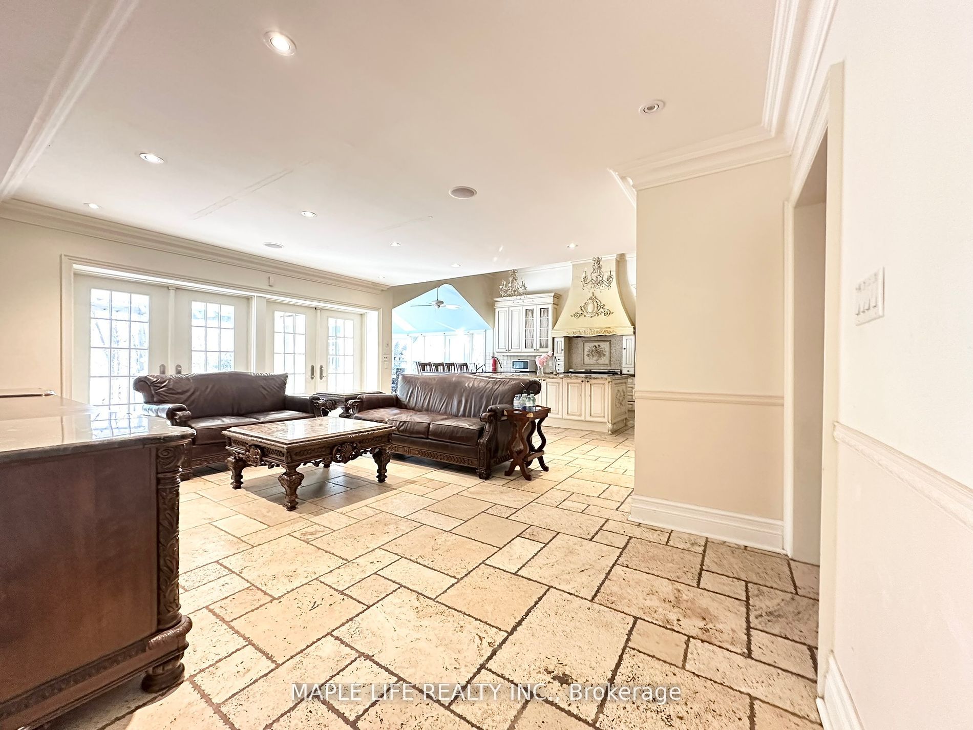 16 Brian Cliff Drive