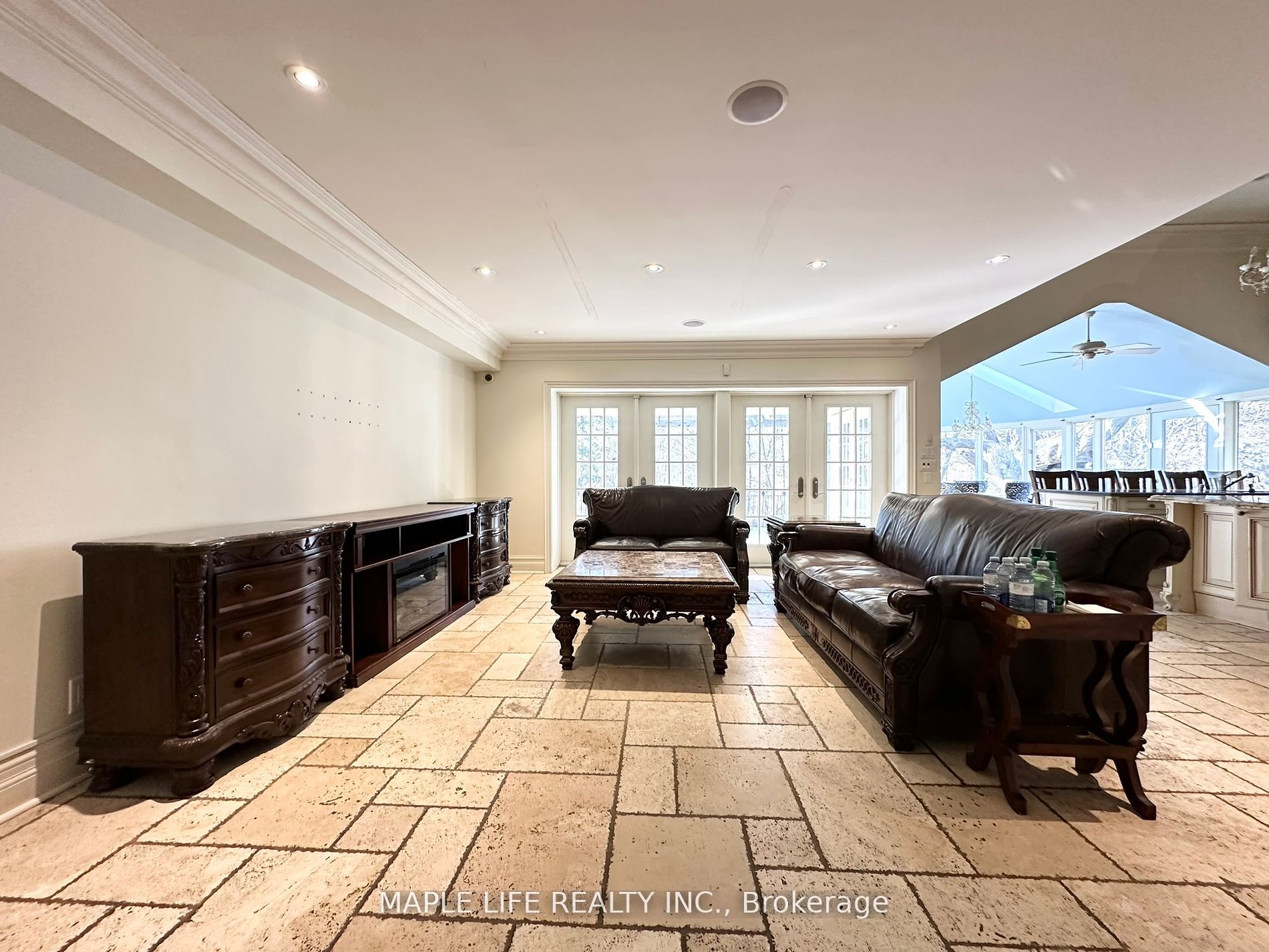 16 Brian Cliff Drive