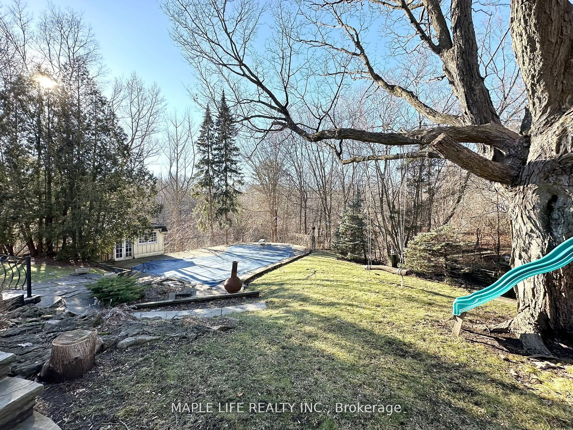 16 Brian Cliff Drive