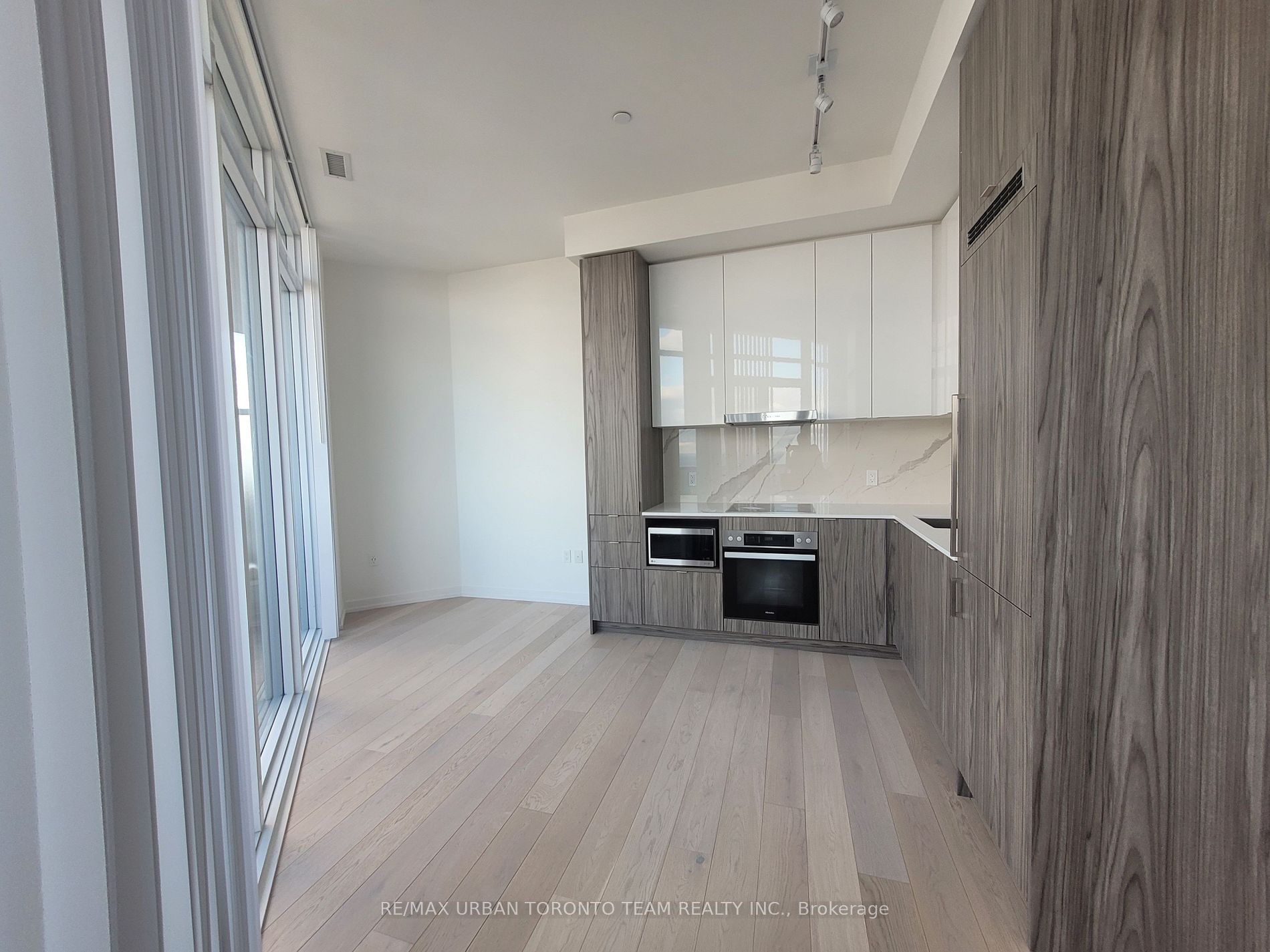 55 Cooper Street #PH108