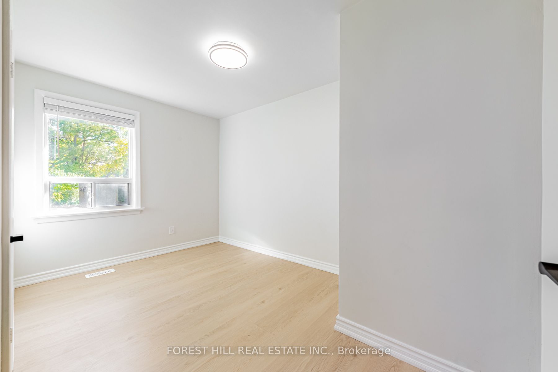 19 Tobruk Crescent