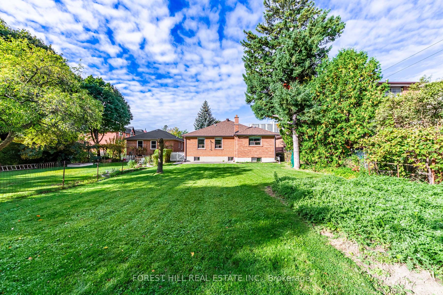 19 Tobruk Crescent