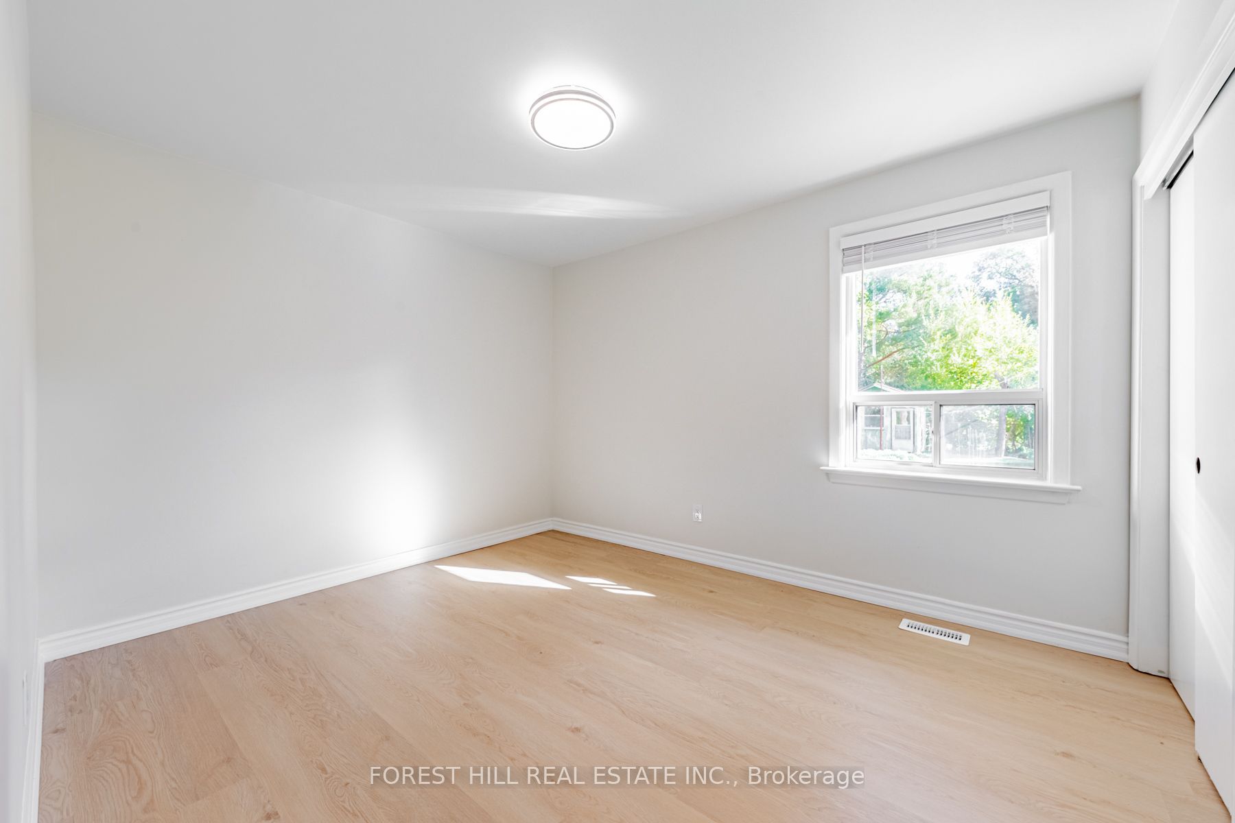 19 Tobruk Crescent