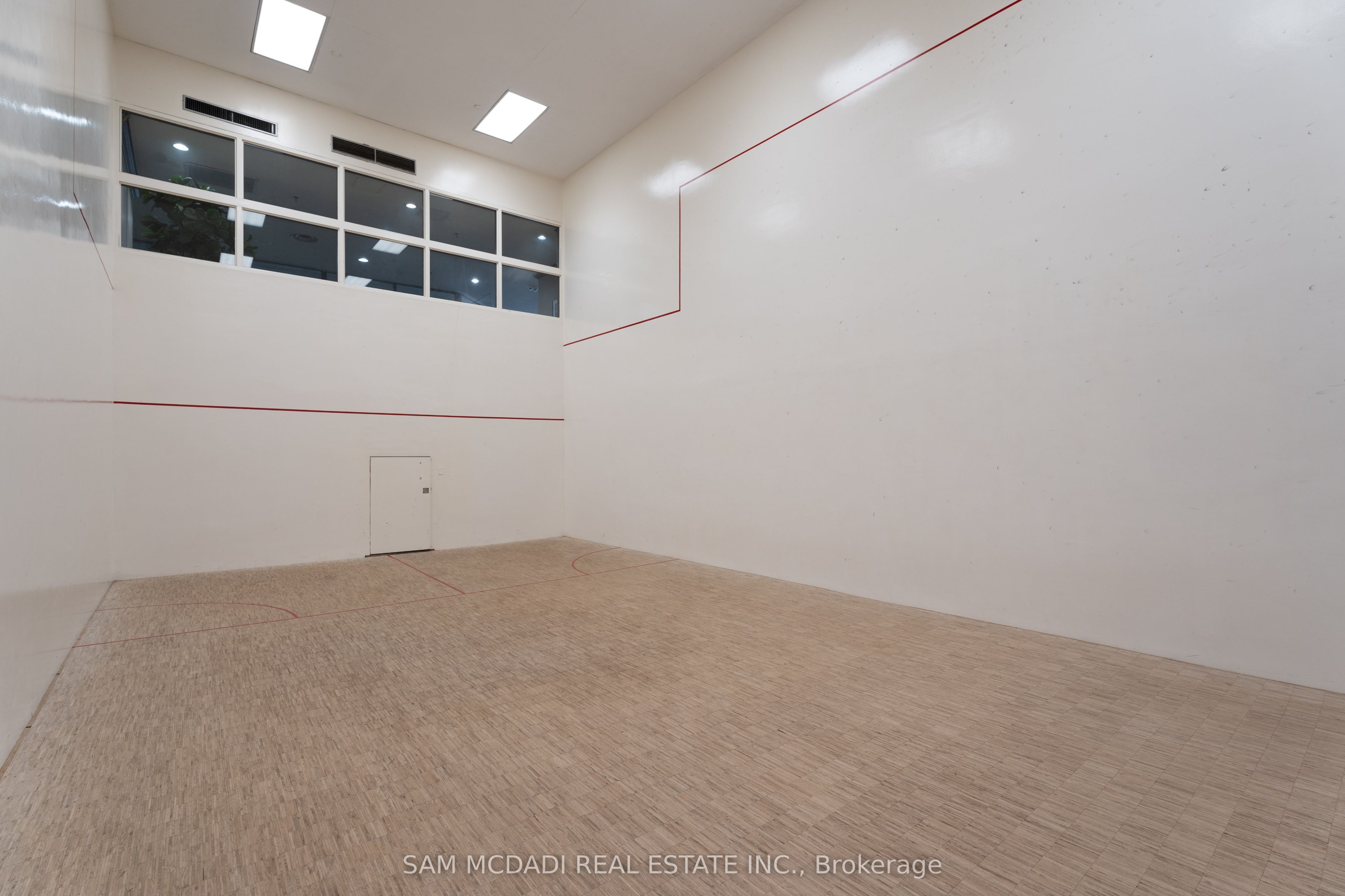 5444 Yonge Street #304
