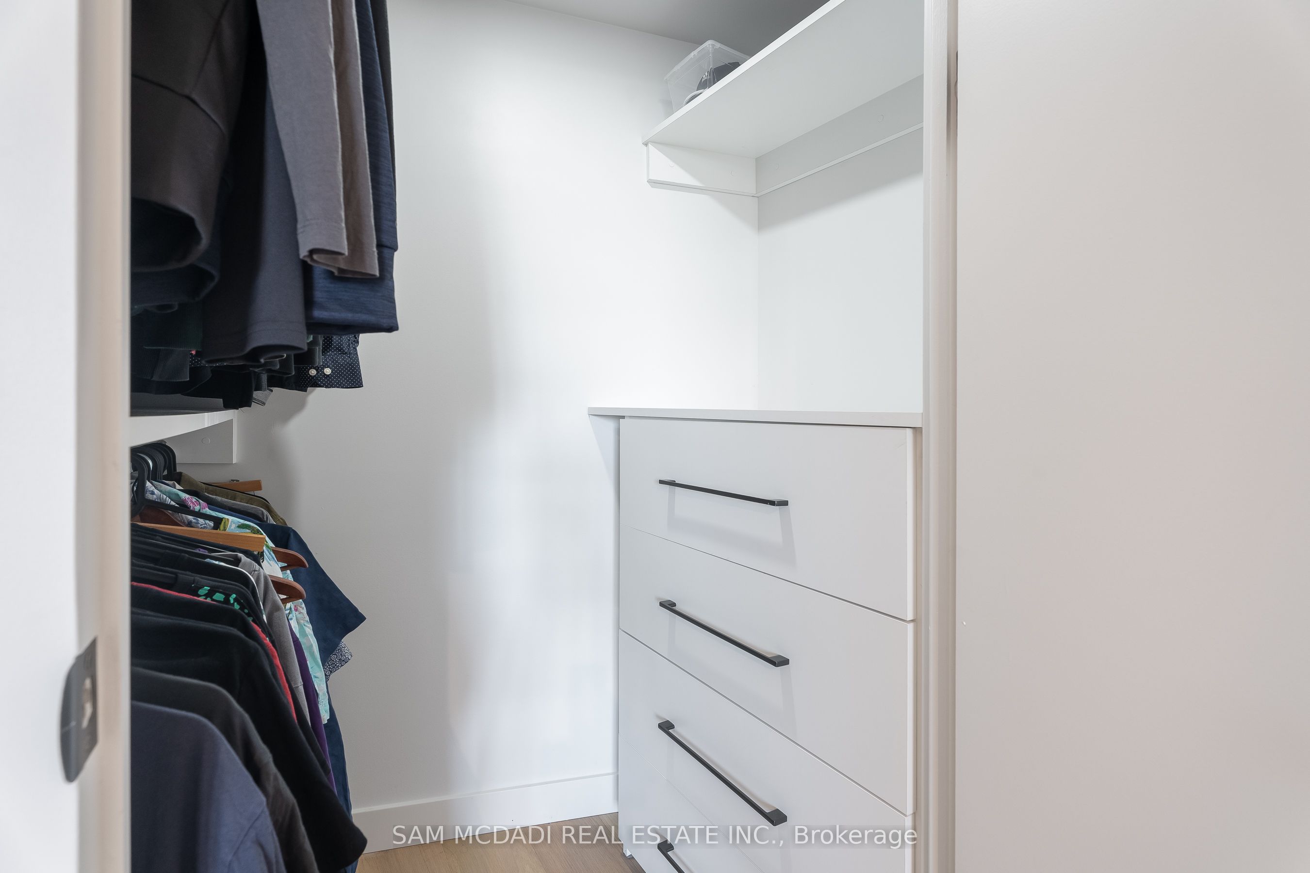 5444 Yonge Street #304