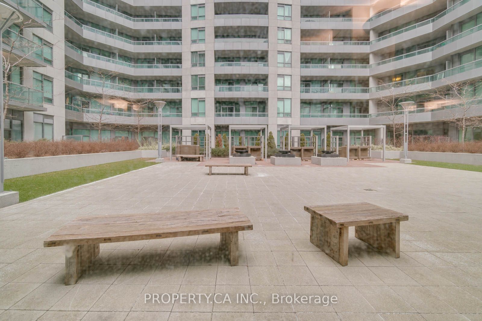 25 Lower Simcoe Street, #205