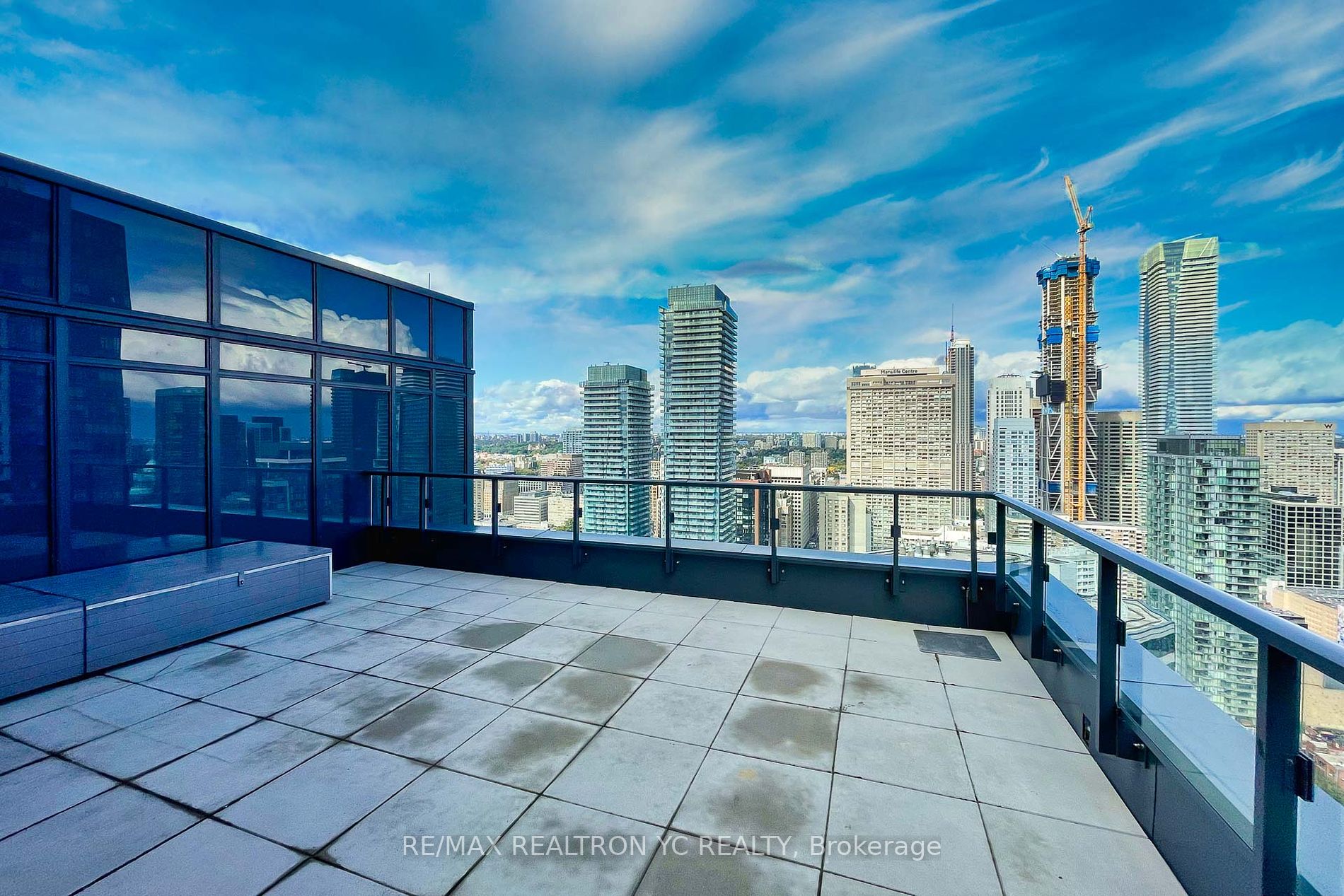 955 Bay Street #3907