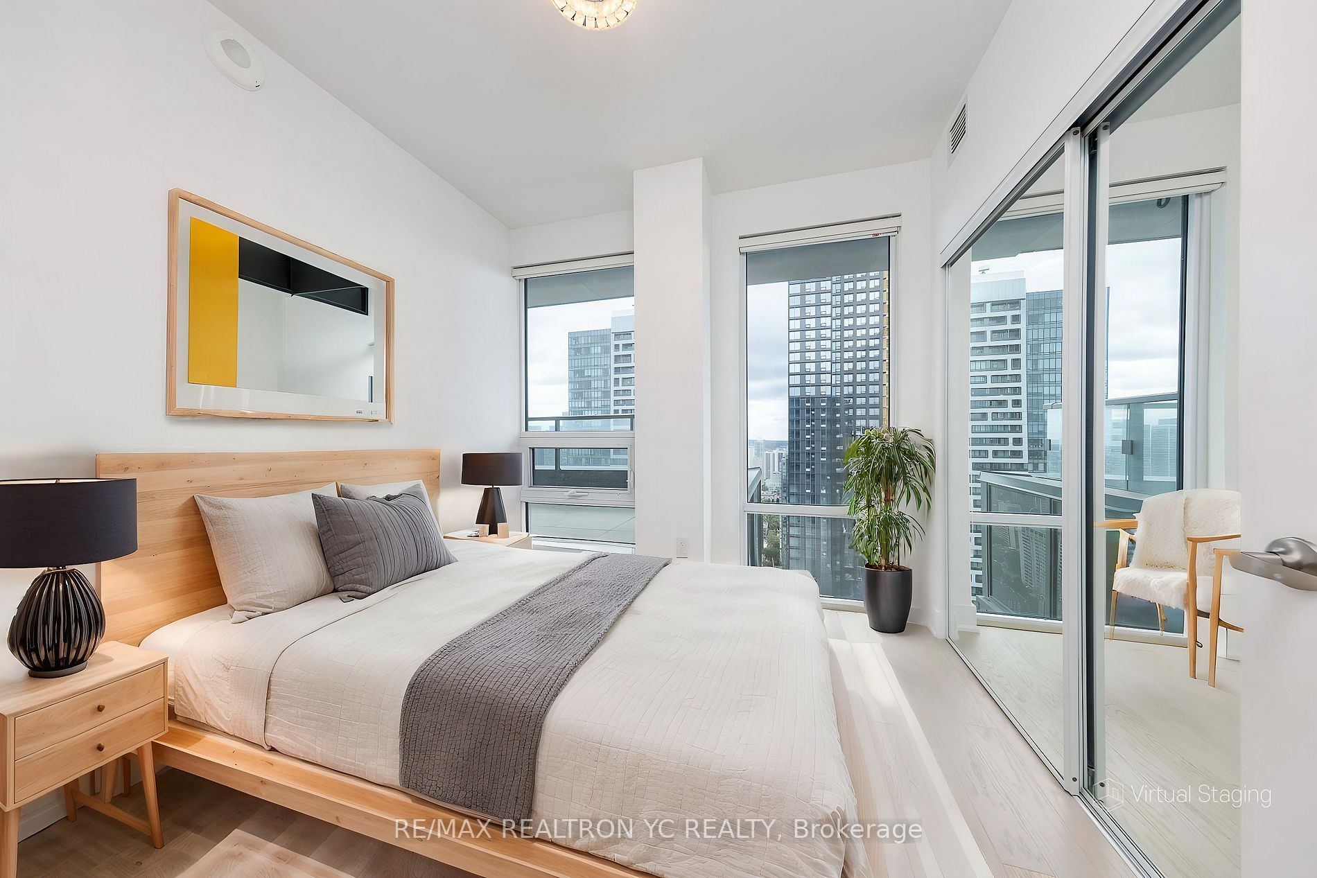 955 Bay Street #3907