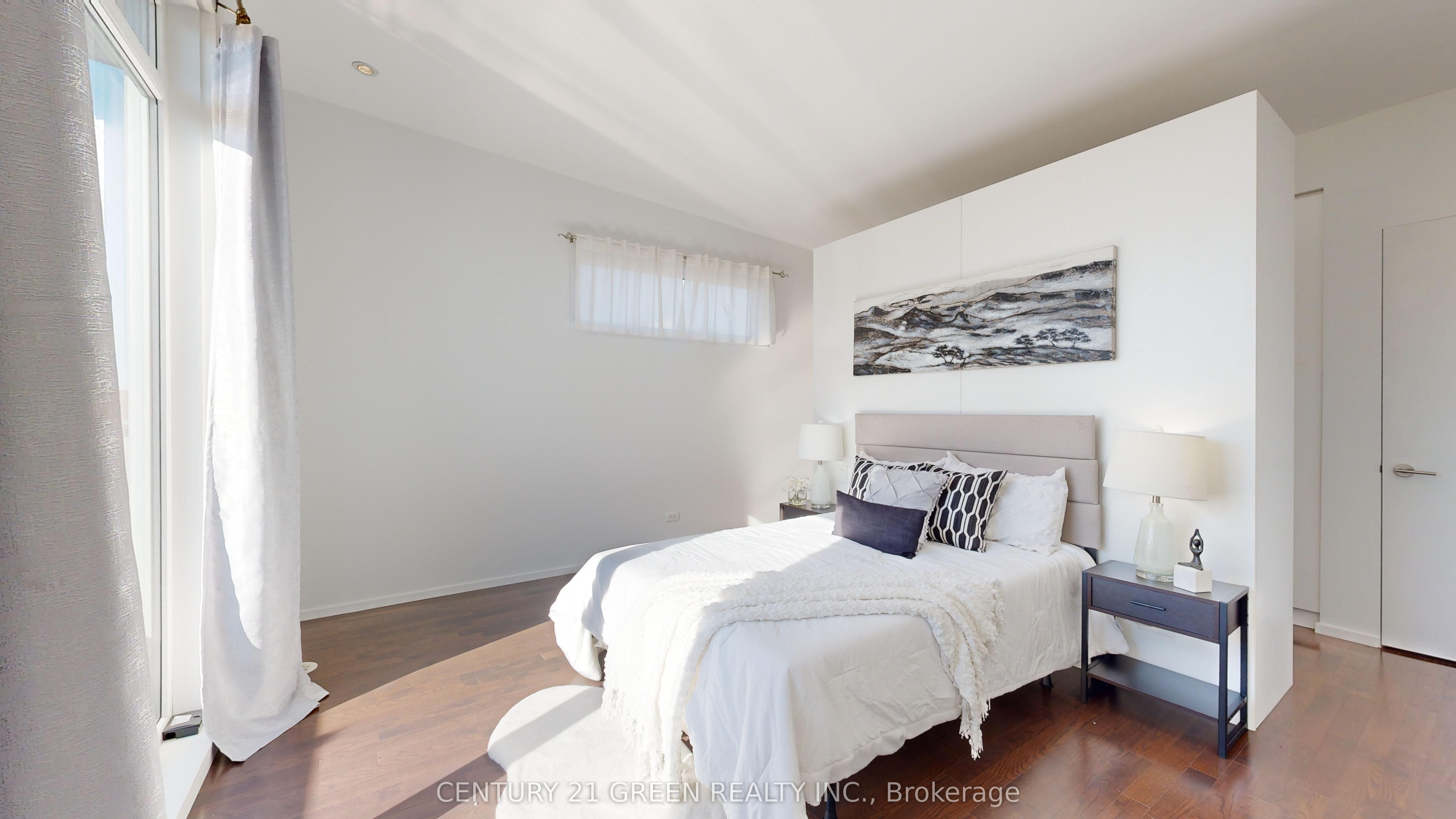 56 Lippincott Street, #8