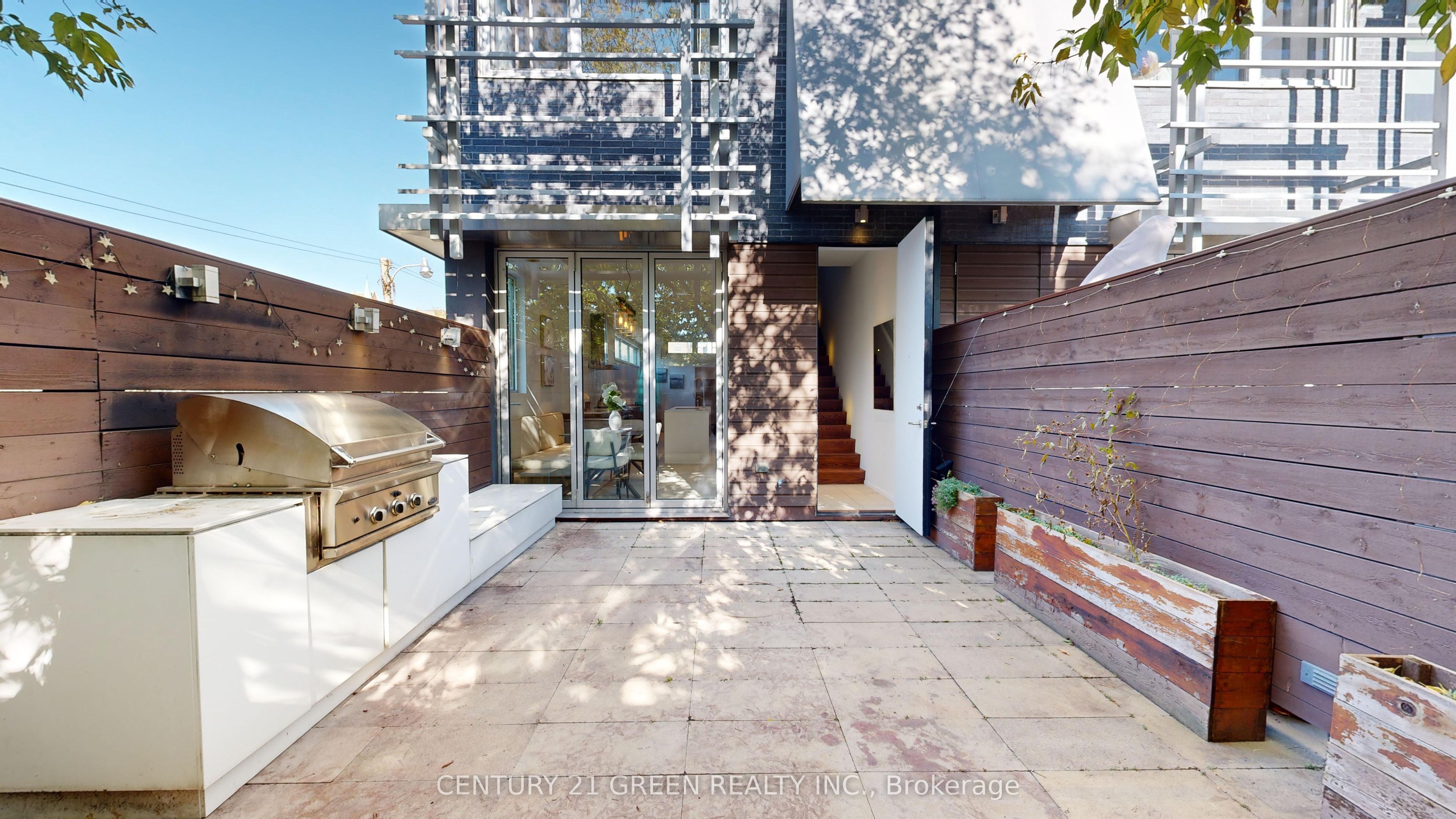 56 Lippincott Street, #8