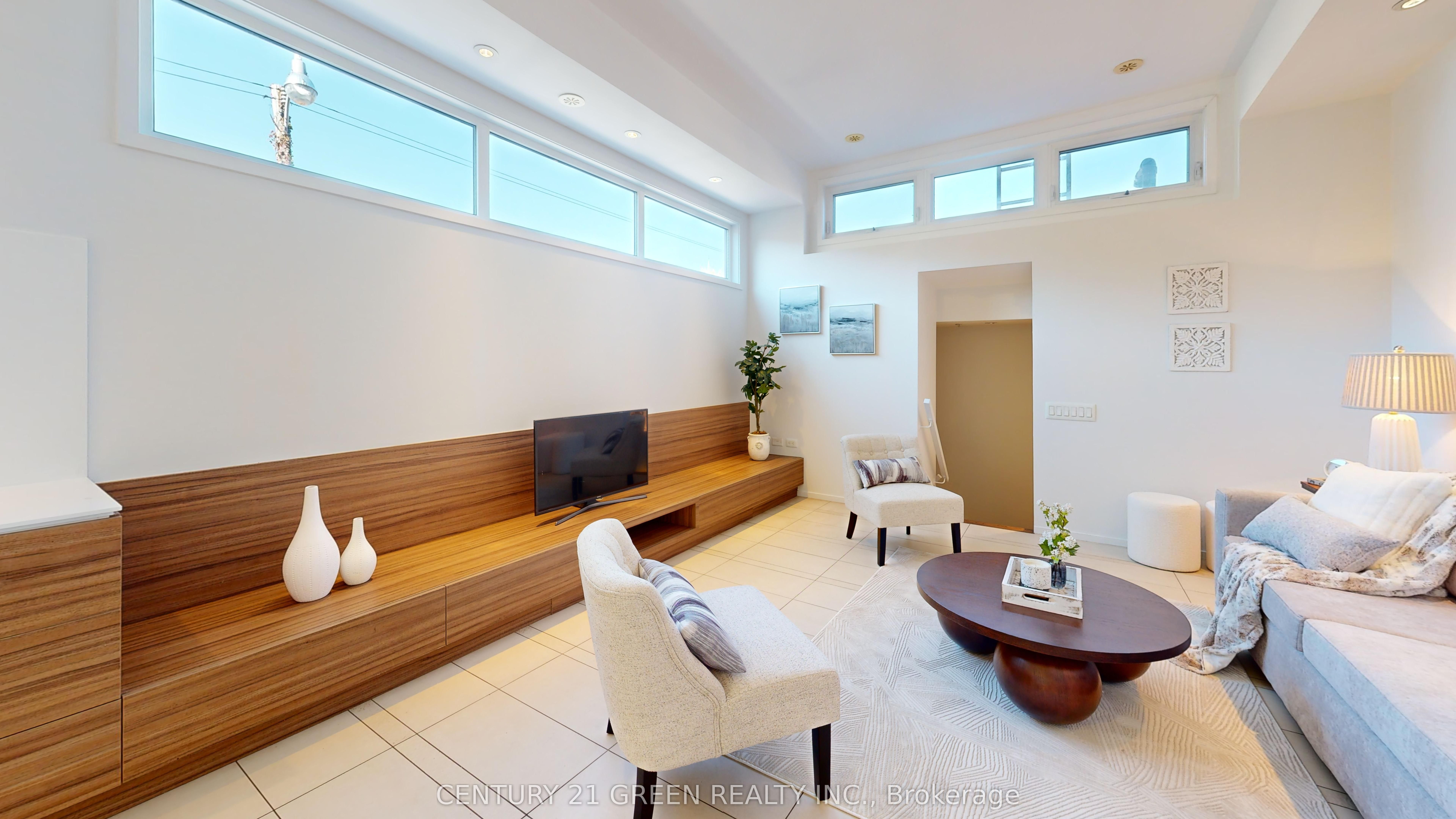 56 Lippincott Street, #8