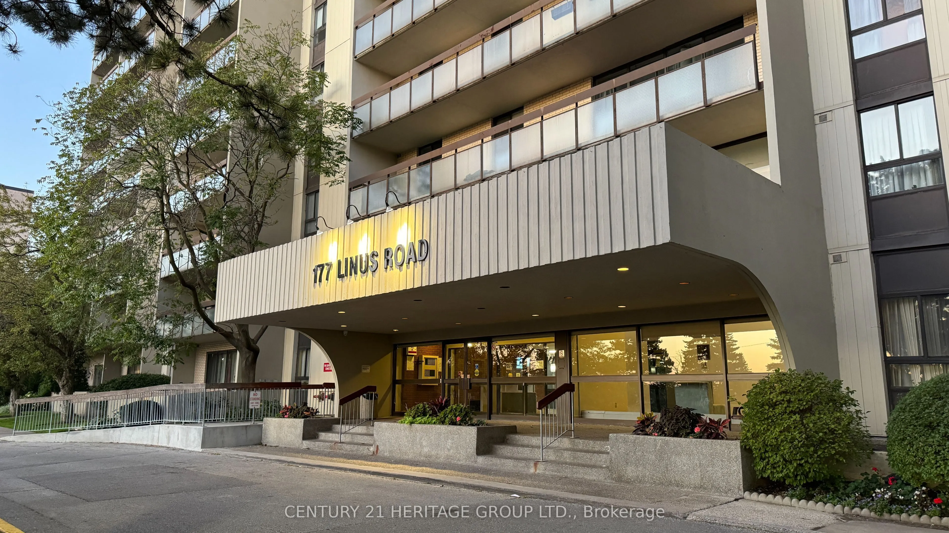 177 Linus Road #1706