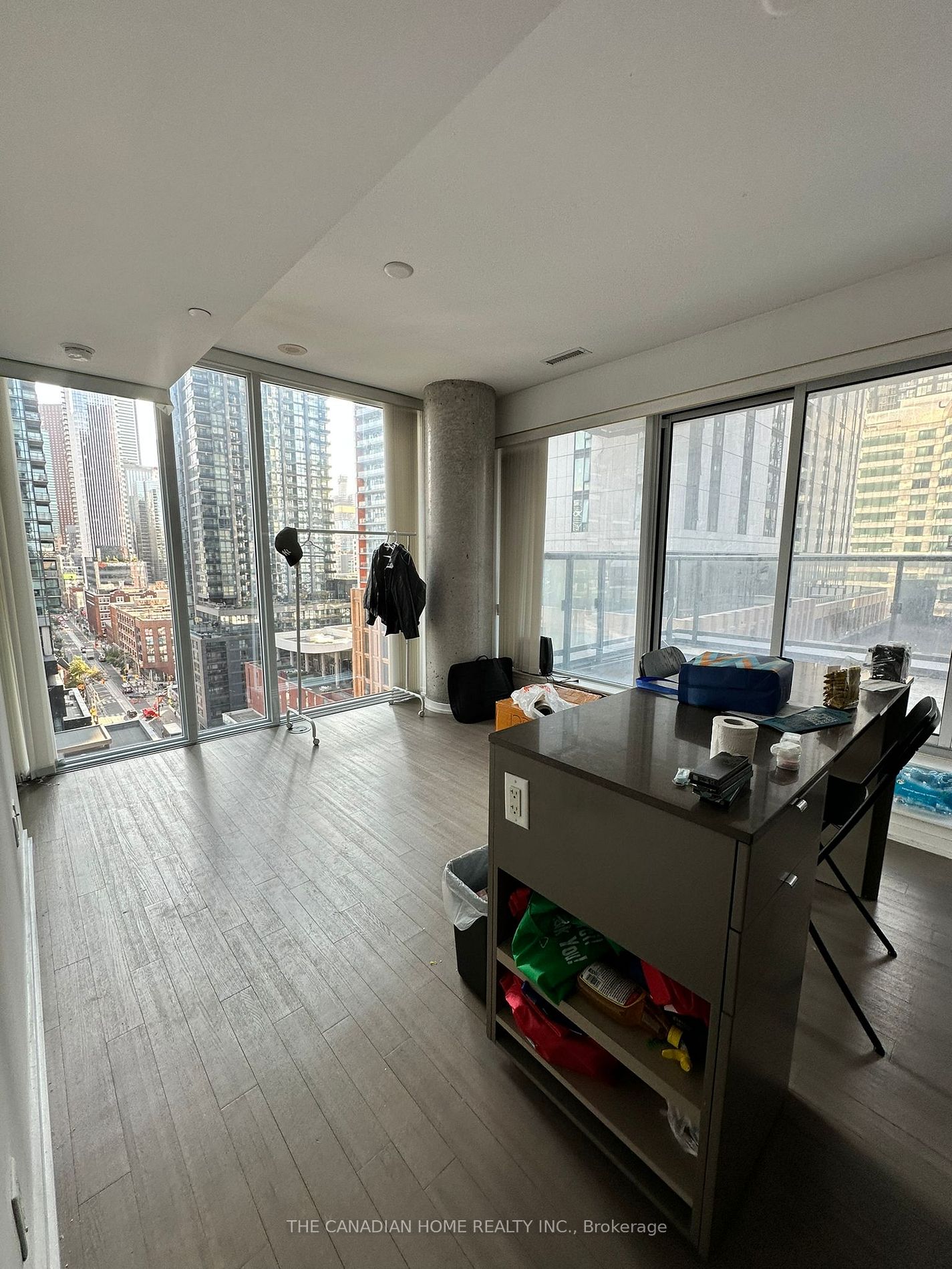 101 Peter Street, #1206