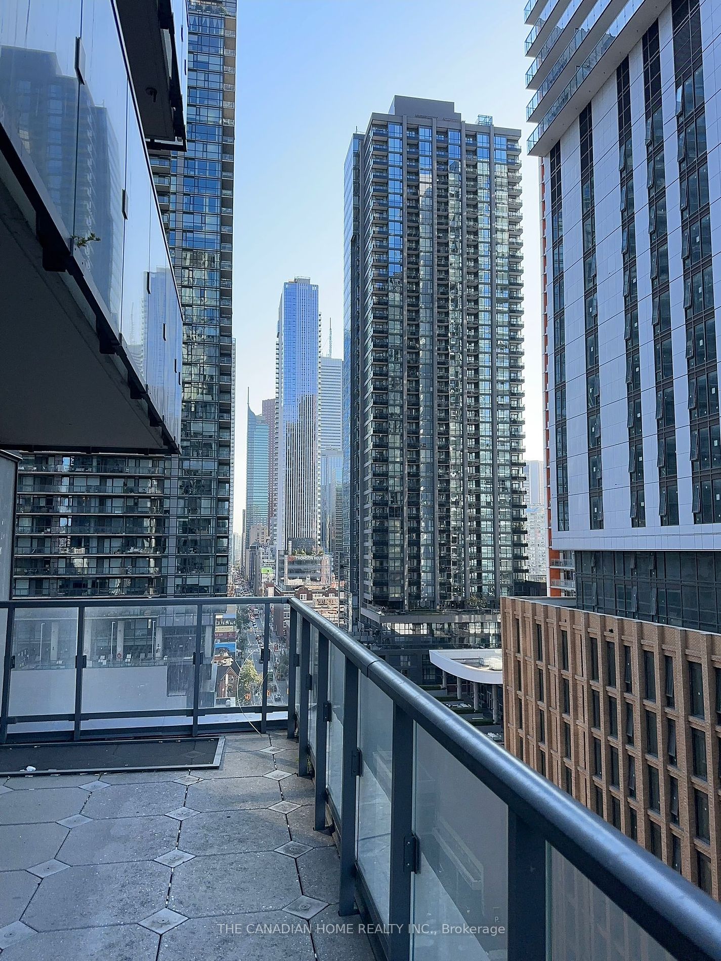 101 Peter Street, #1206