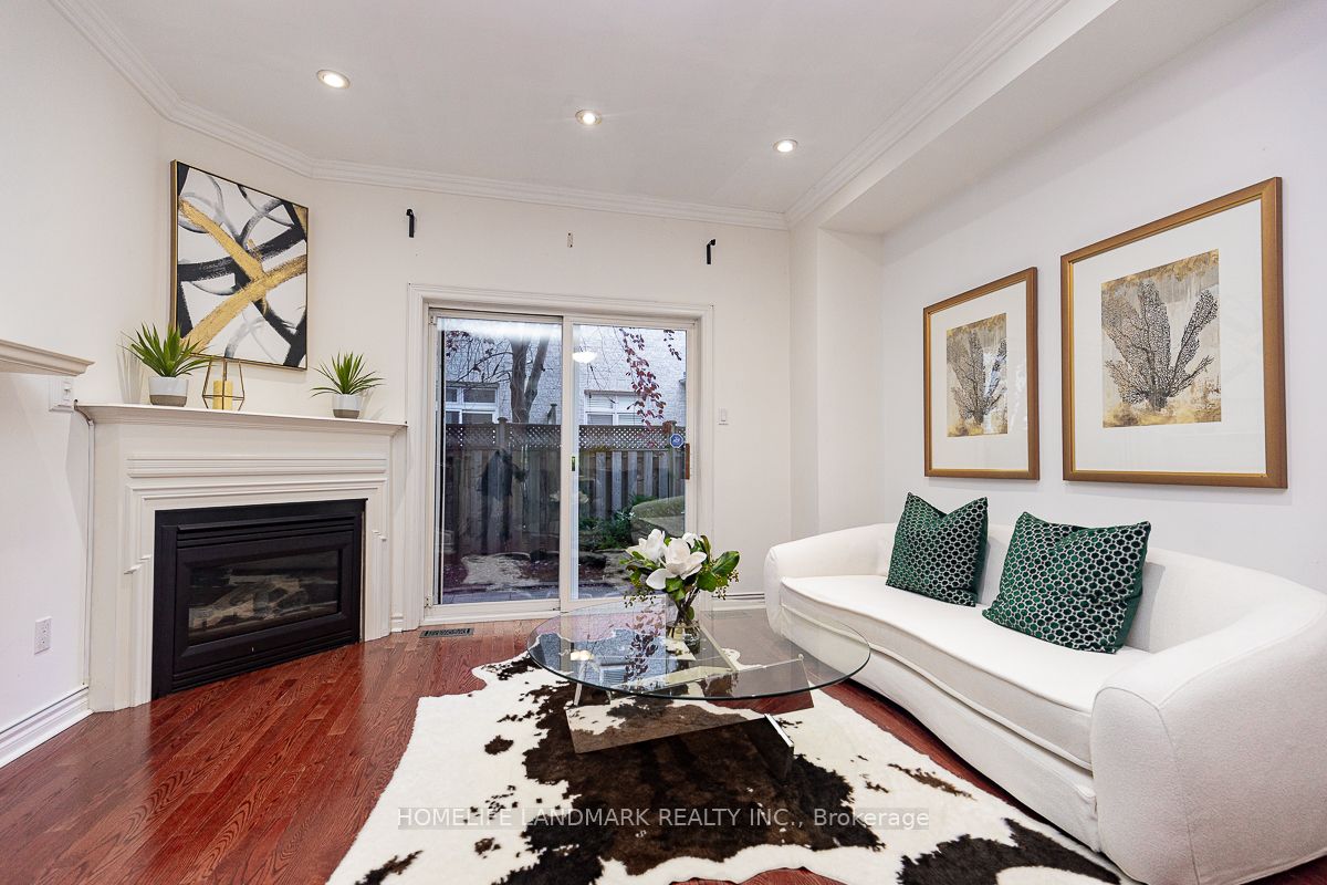4 William Poole Way, #14