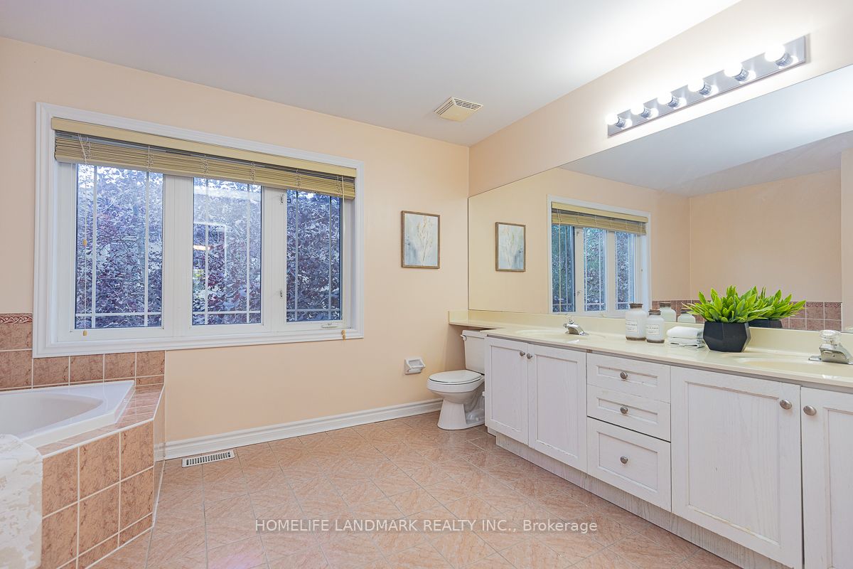 4 William Poole Way, #14