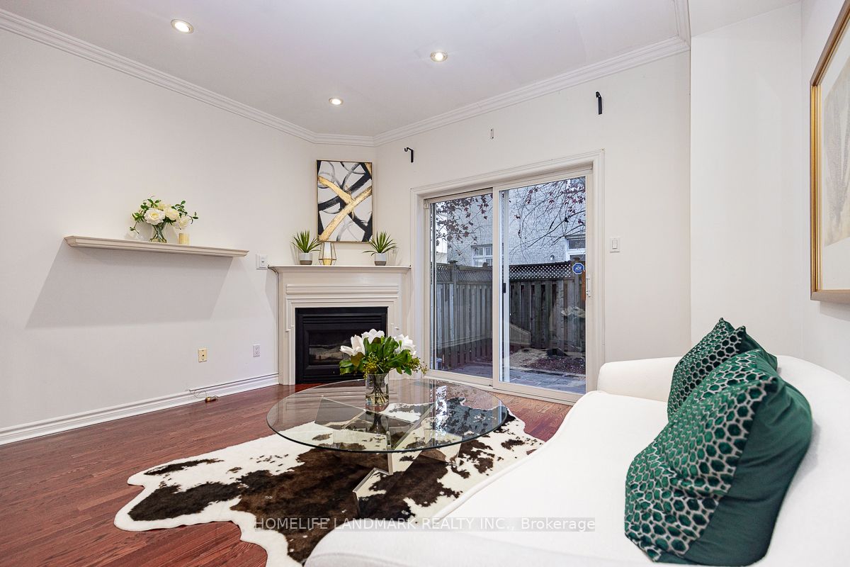 4 William Poole Way, #14