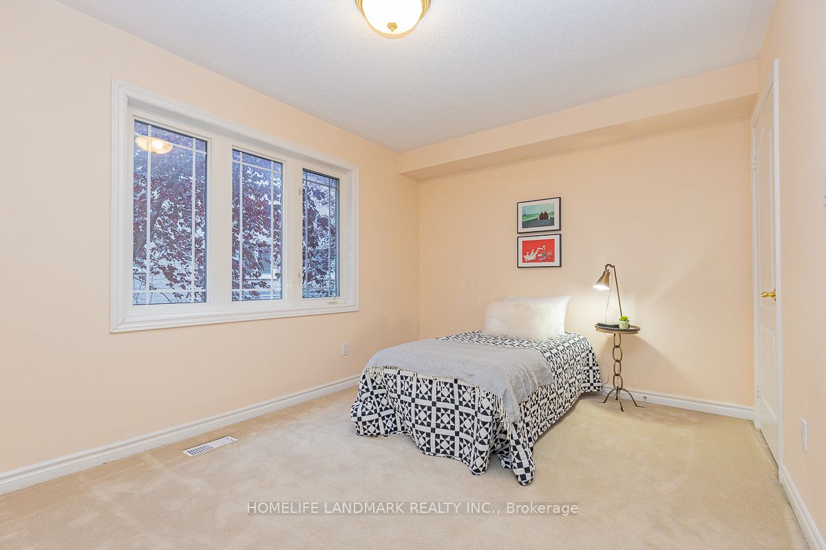 4 William Poole Way, #14
