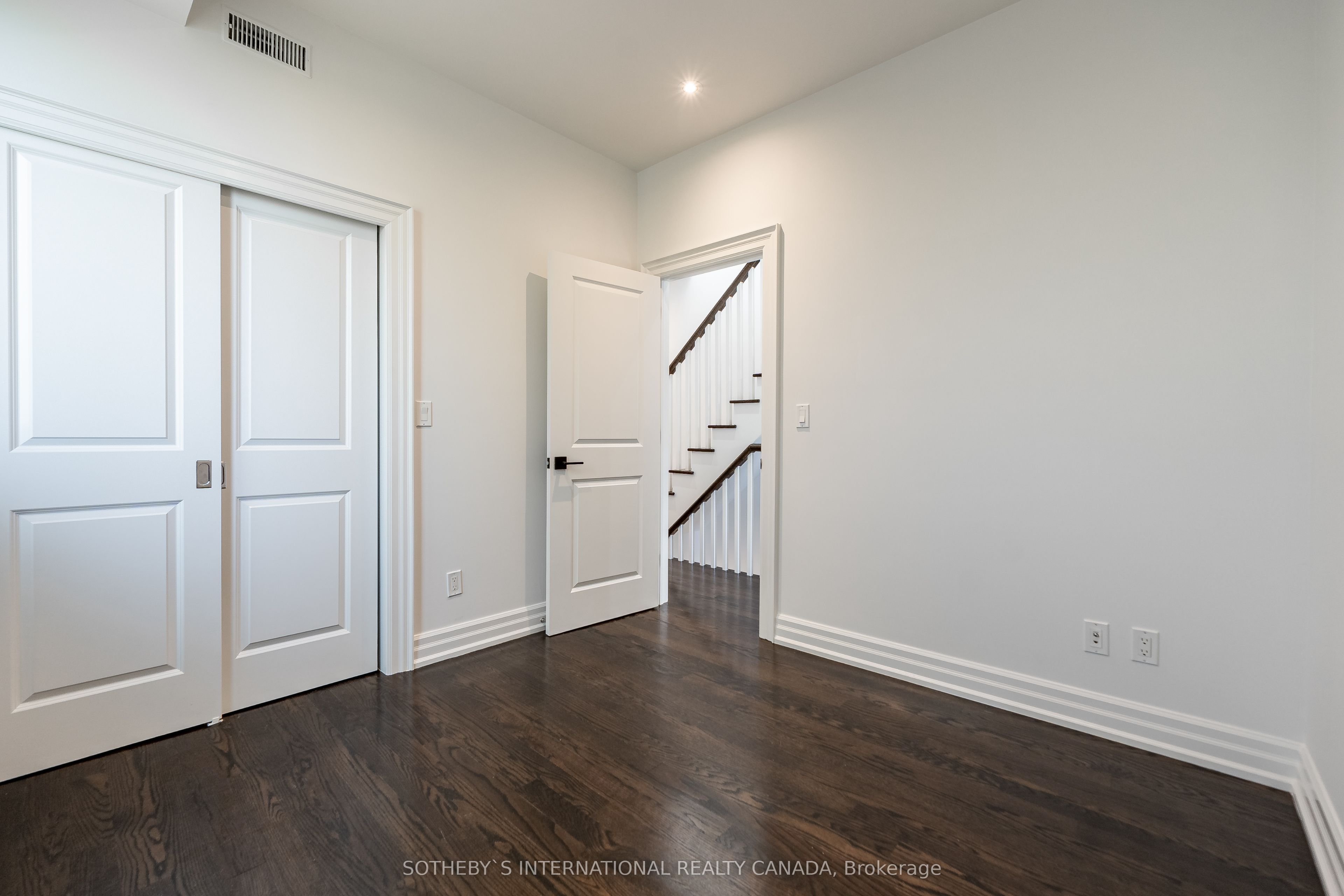 7 Louise Avenue