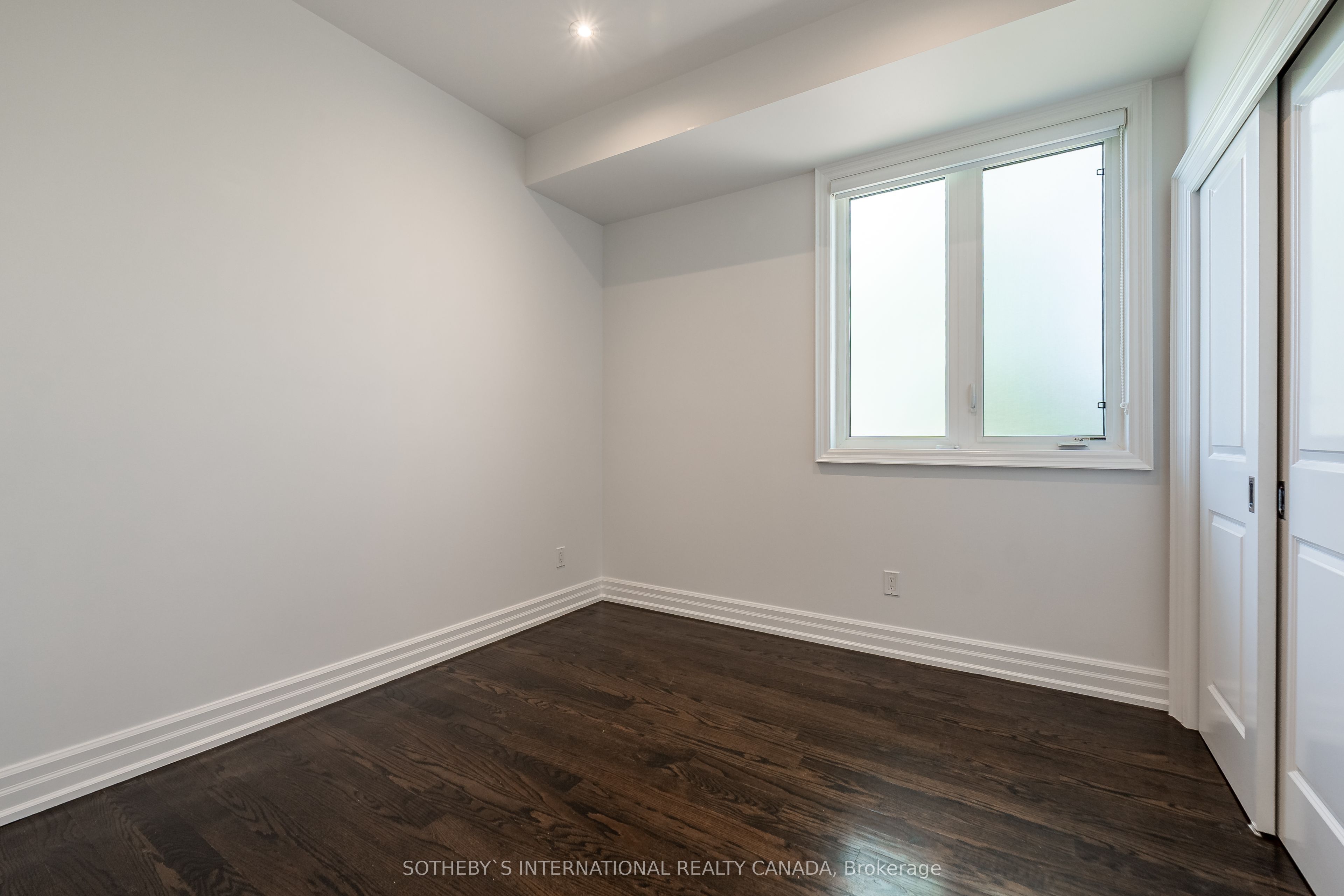 7 Louise Avenue