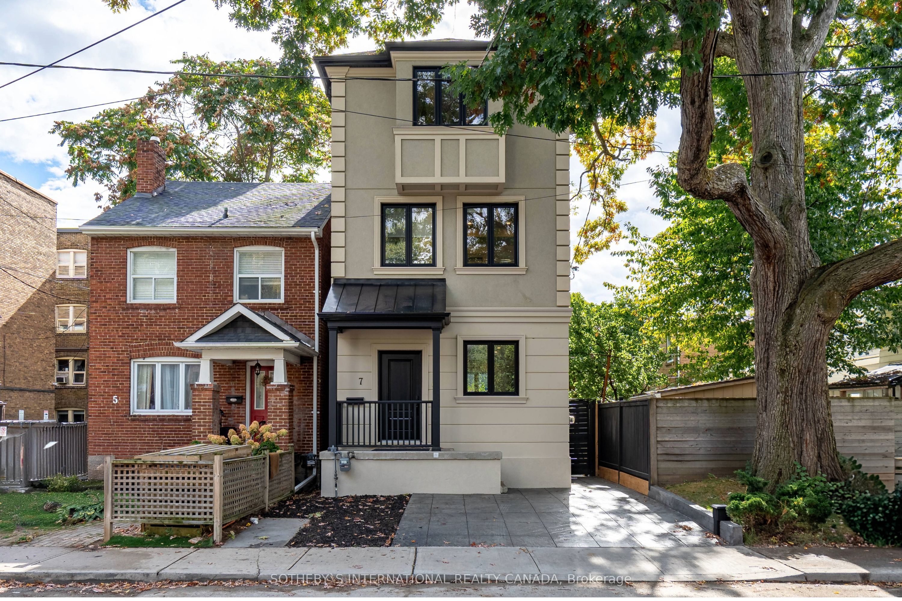 7 Louise Avenue